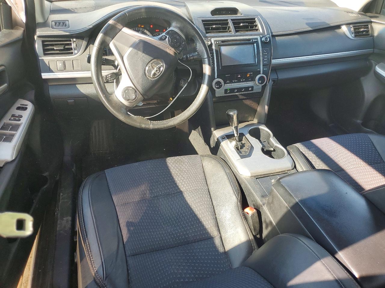 2012 Toyota Camry Se Sport Limited Edition White vin: 4T1BF1FK4CU620610
