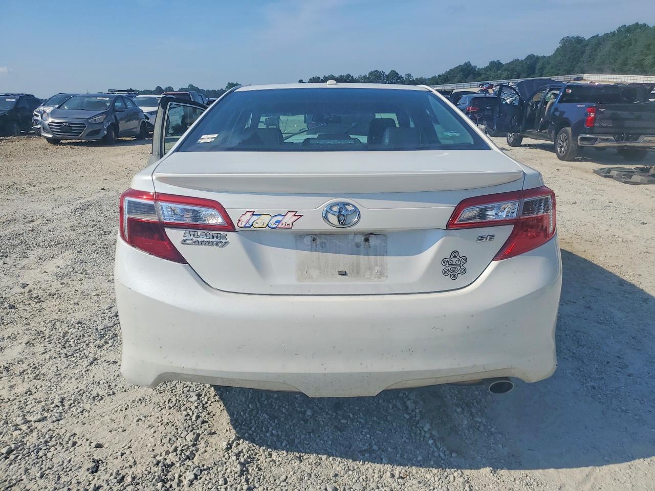 2012 Toyota Camry Se Sport Limited Edition White vin: 4T1BF1FK4CU620610