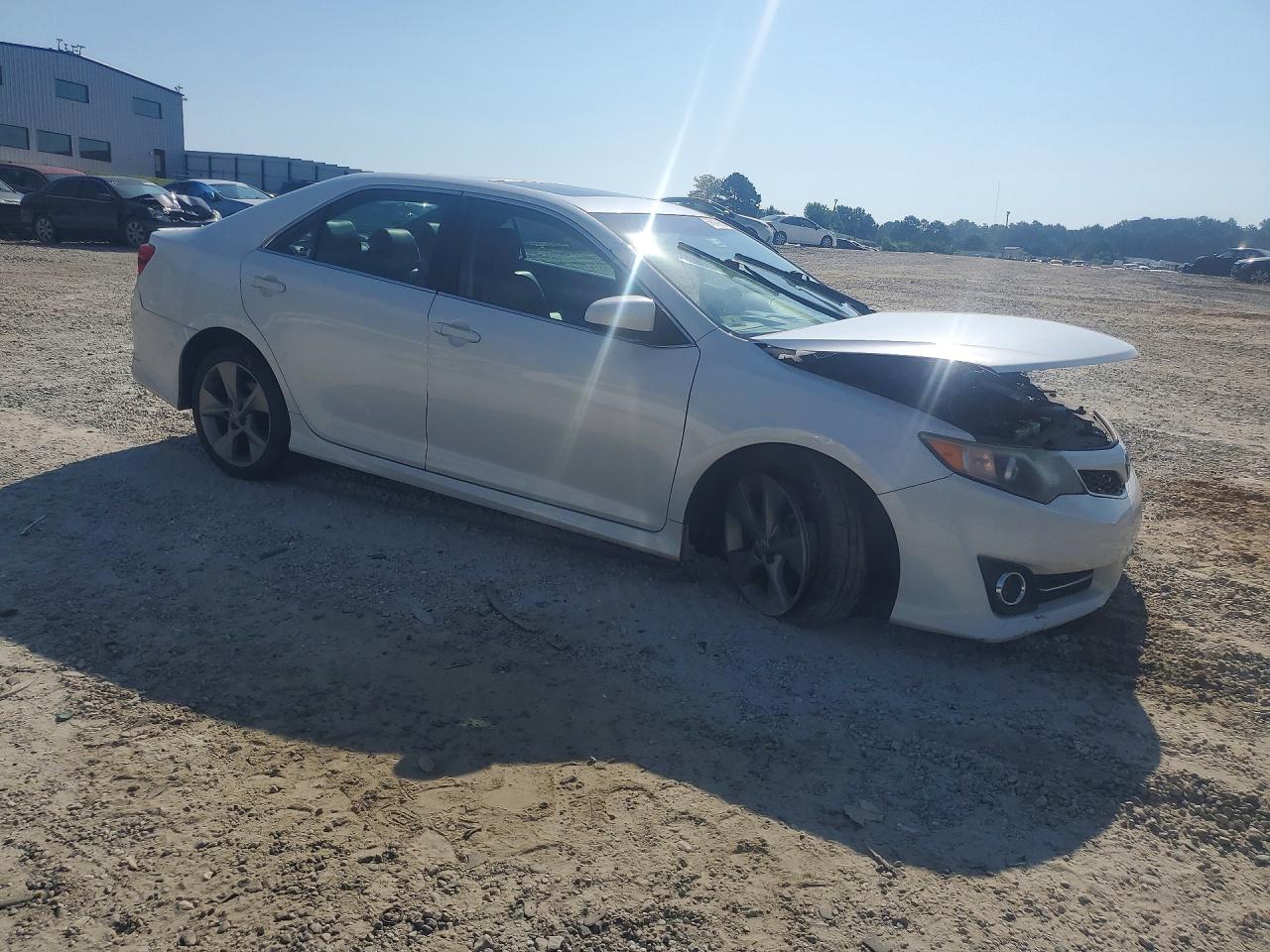 2012 Toyota Camry Se Sport Limited Edition White vin: 4T1BF1FK4CU620610