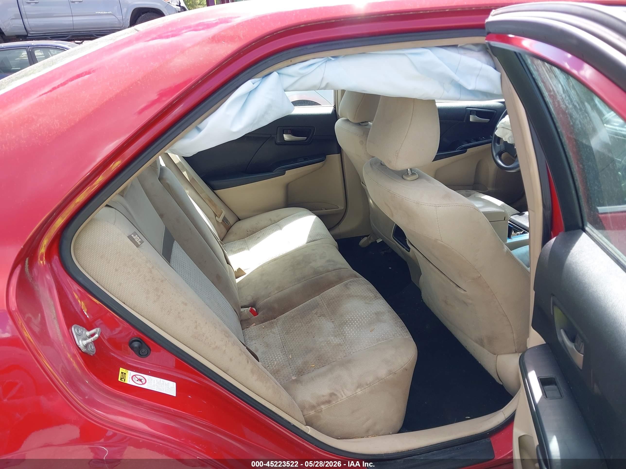 2012 Toyota Camry Le Red vin: 4T1BF1FK4CU625399