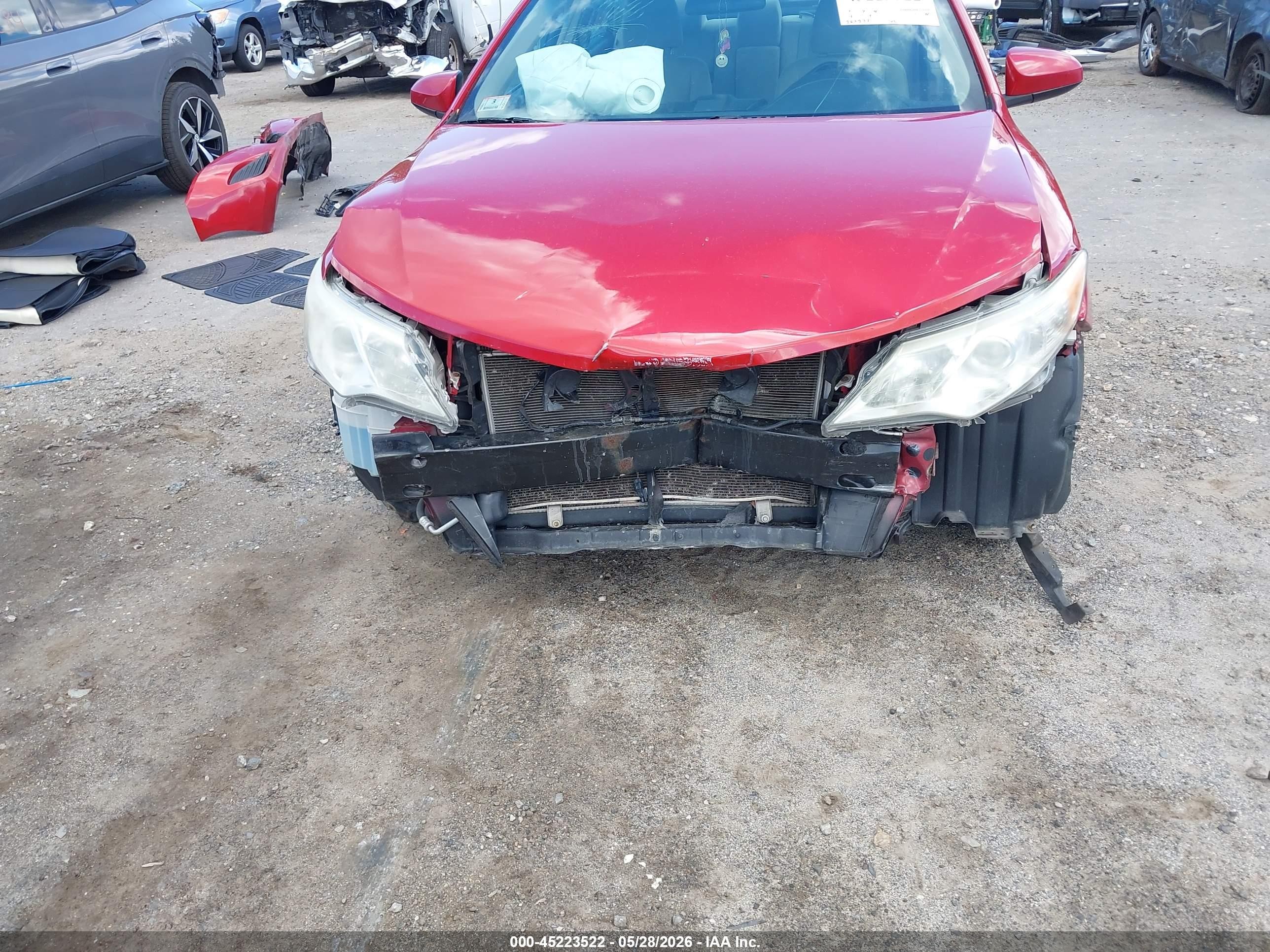 2012 Toyota Camry Le Red vin: 4T1BF1FK4CU625399