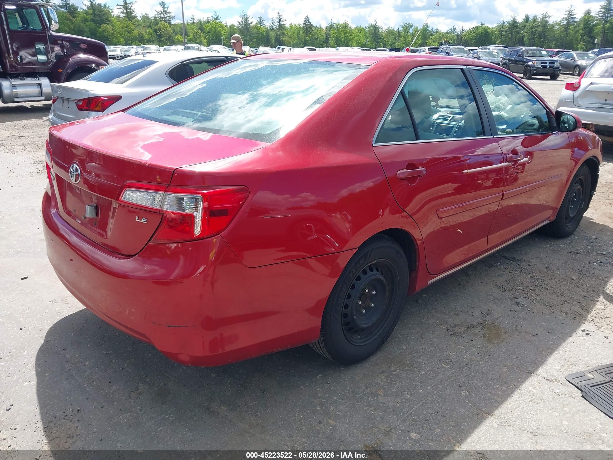 2012 Toyota Camry Le Red vin: 4T1BF1FK4CU625399