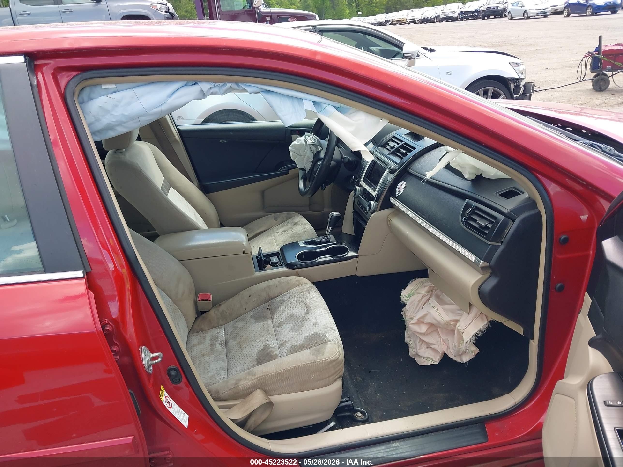 2012 Toyota Camry Le Red vin: 4T1BF1FK4CU625399