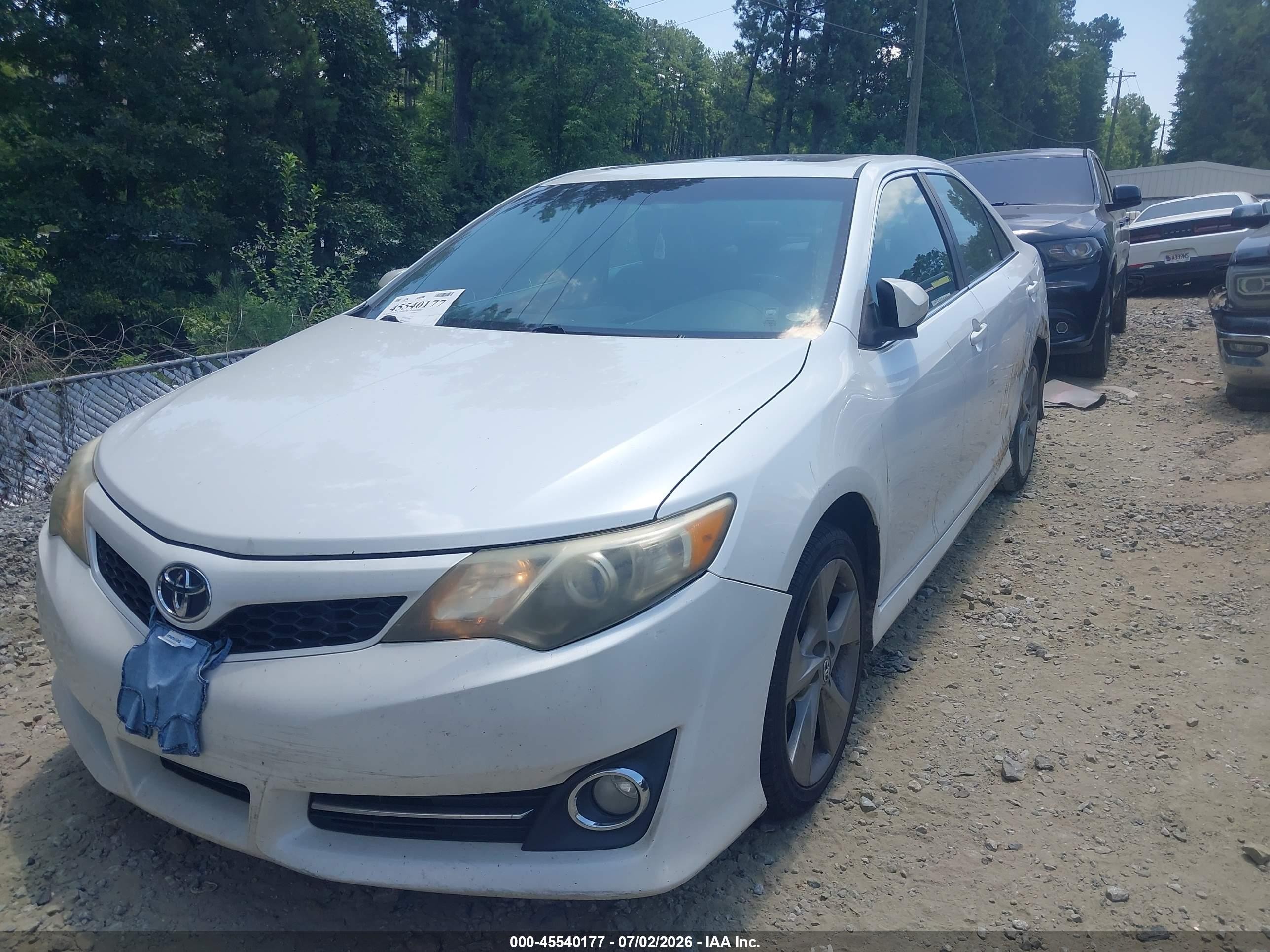 2012 Toyota Camry Se Limited Edition White vin: 4T1BF1FK4CU627427