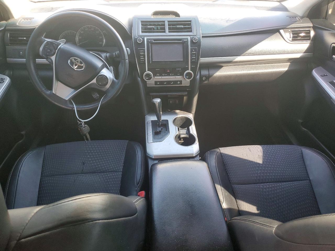 2012 Toyota Camry Se Sport Limited Edition White vin: 4T1BF1FK4CU628352