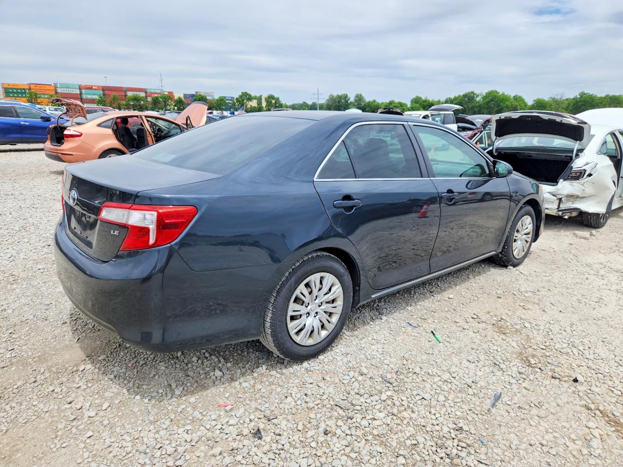 2013 Toyota Camry Le Gray vin: 4T1BF1FK4DU205322
