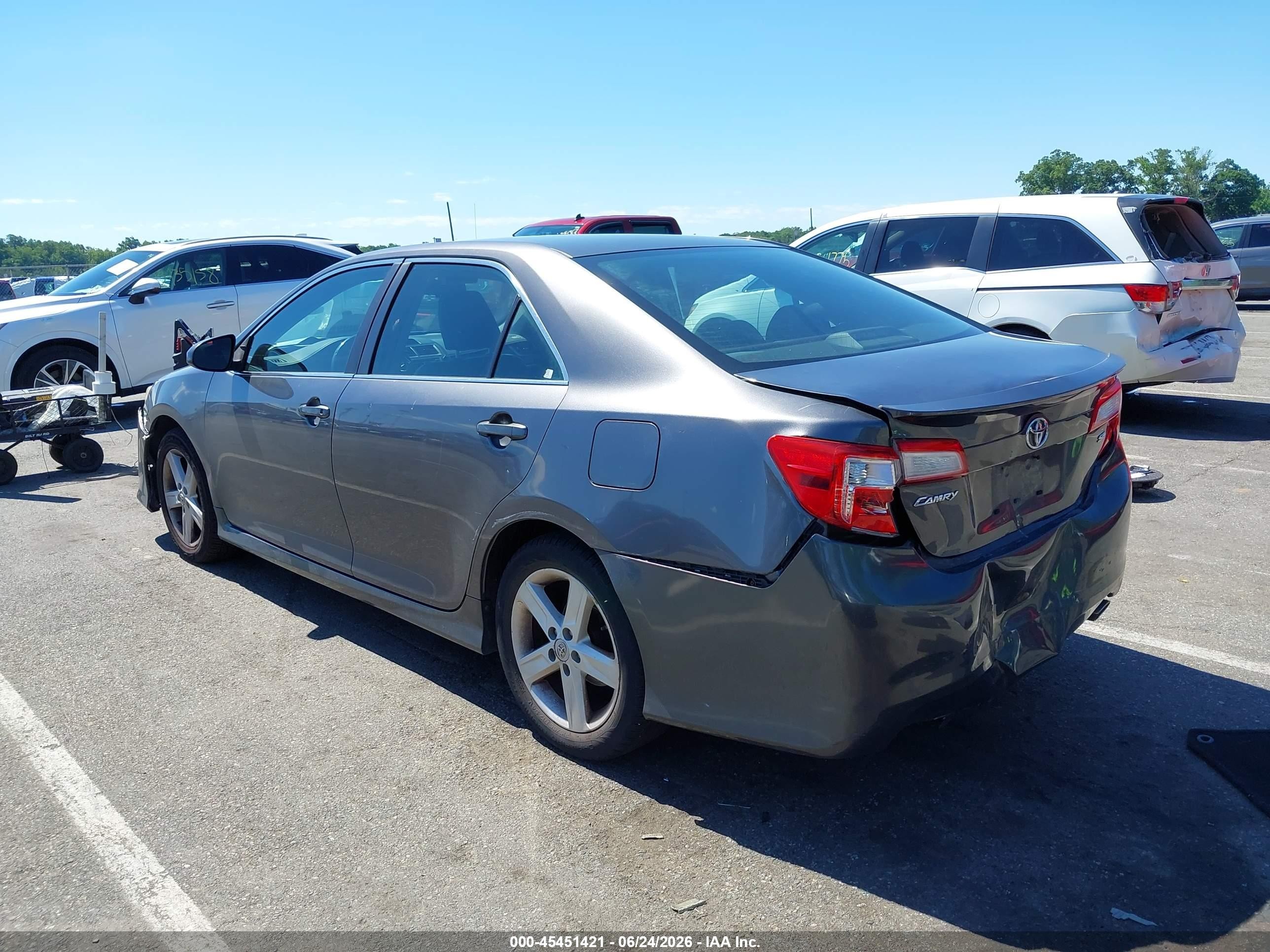 2013 Toyota Camry Se Gray vin: 4T1BF1FK4DU223402