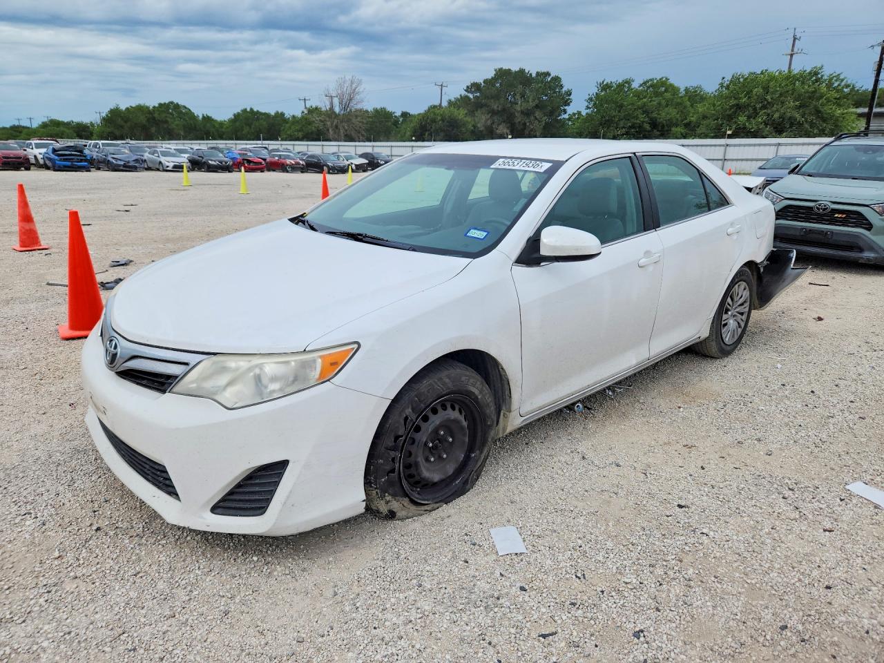2013 Toyota Camry Le White vin: 4T1BF1FK4DU233198
