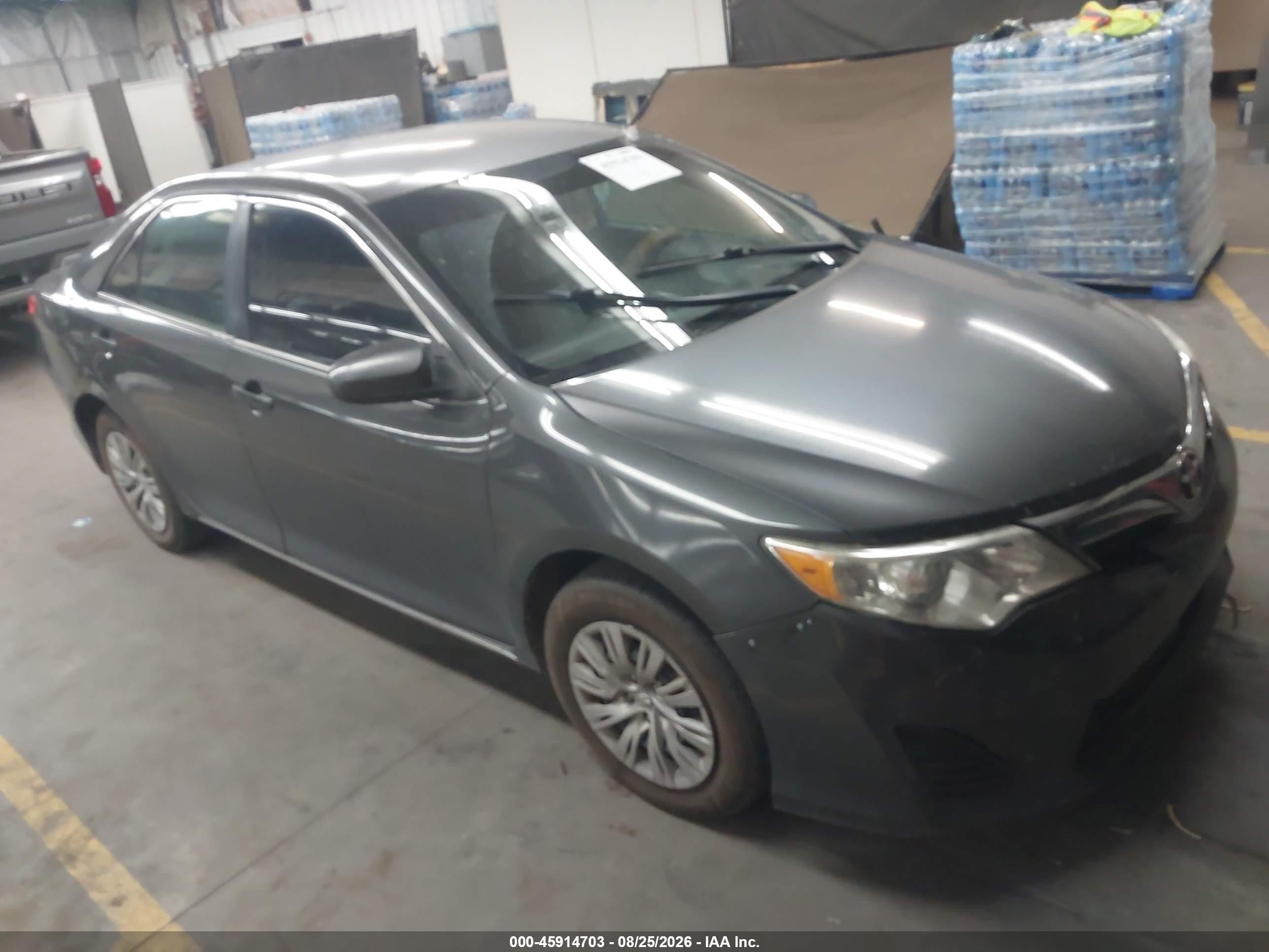 2013 Toyota Camry Le Gray vin: 4T1BF1FK4DU247375