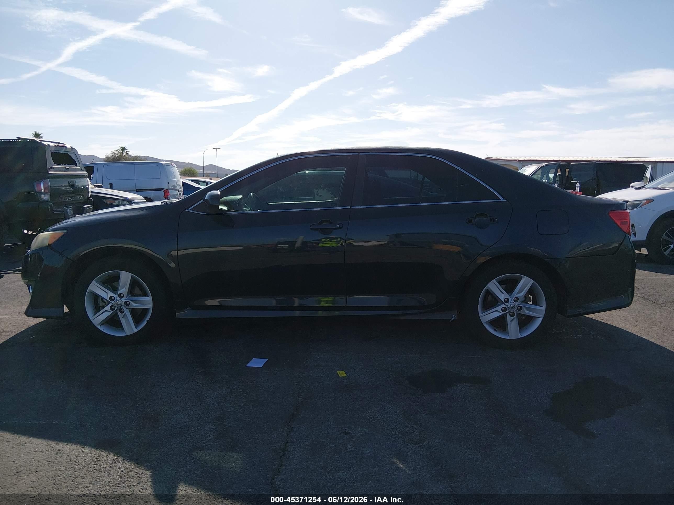 2013 Toyota Camry Se Черный vin: 4T1BF1FK4DU250082