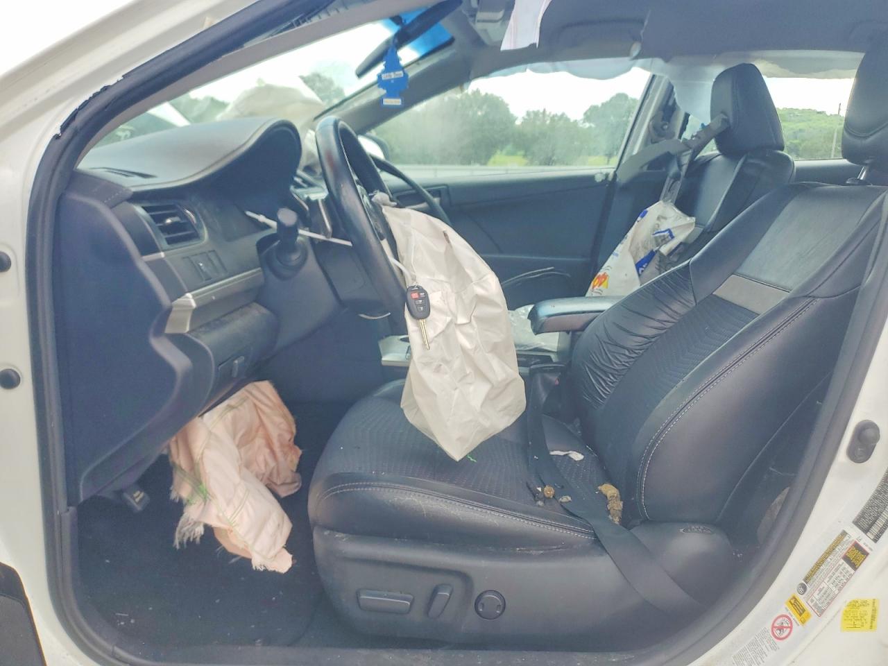 2013 Toyota Camry Se White vin: 4T1BF1FK4DU282577