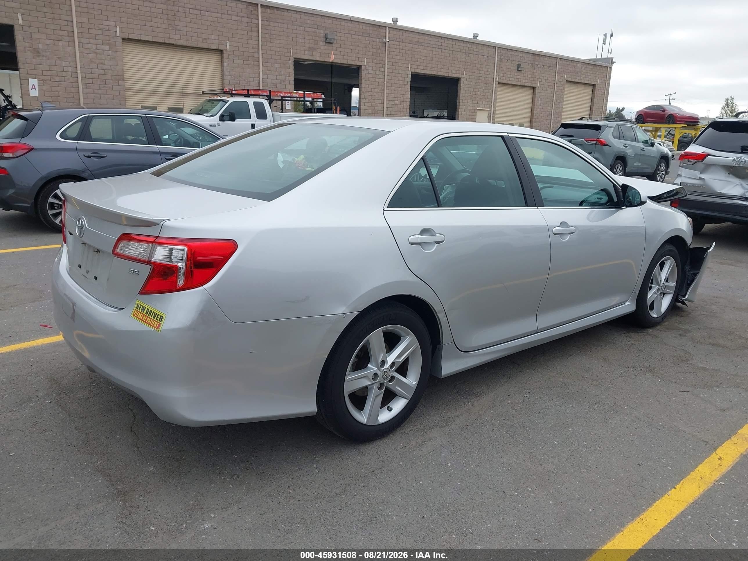 2013 Toyota Camry Se Серебряный vin: 4T1BF1FK4DU294681