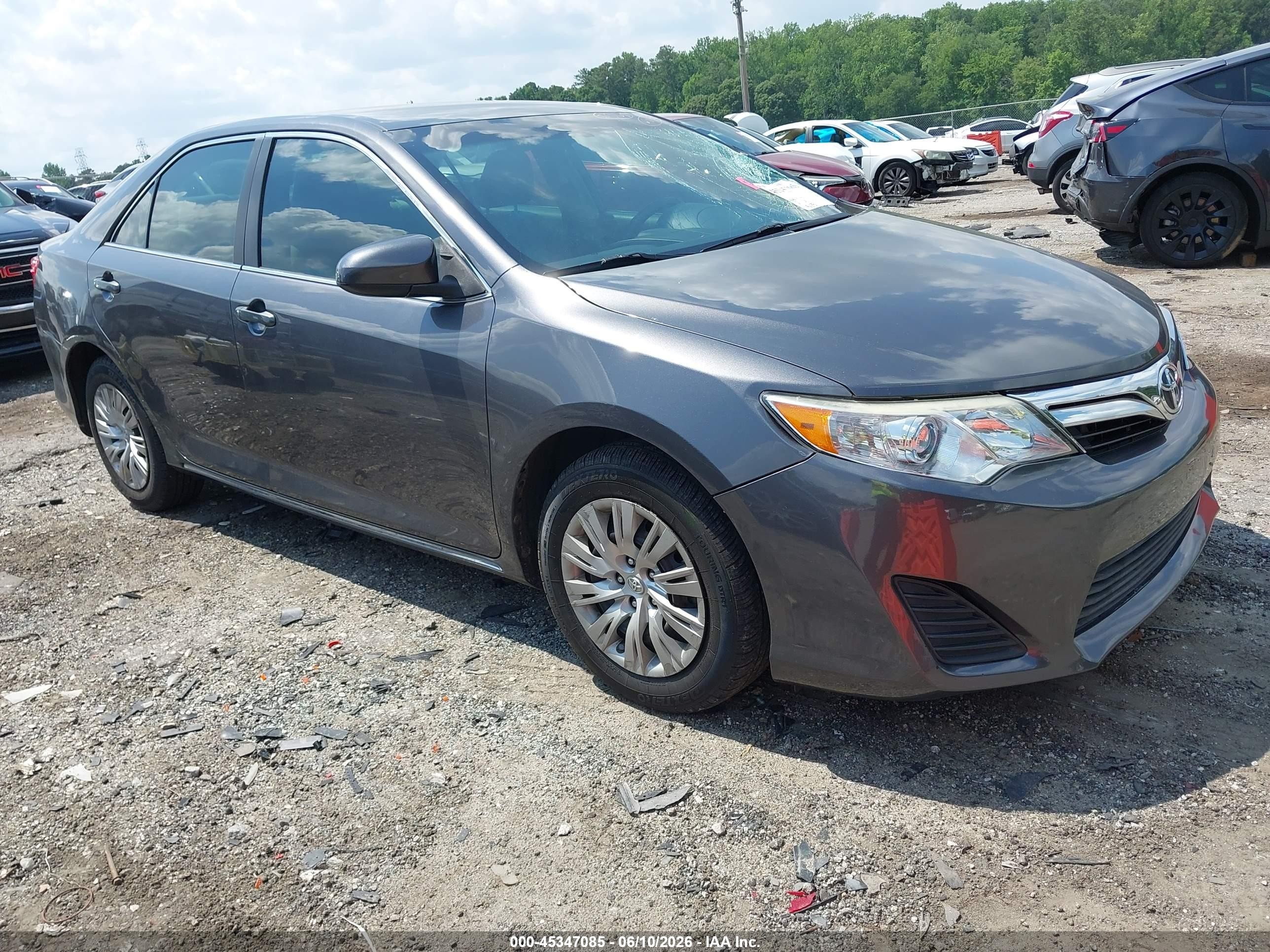 2013 Toyota Camry Le Gray vin: 4T1BF1FK4DU659327