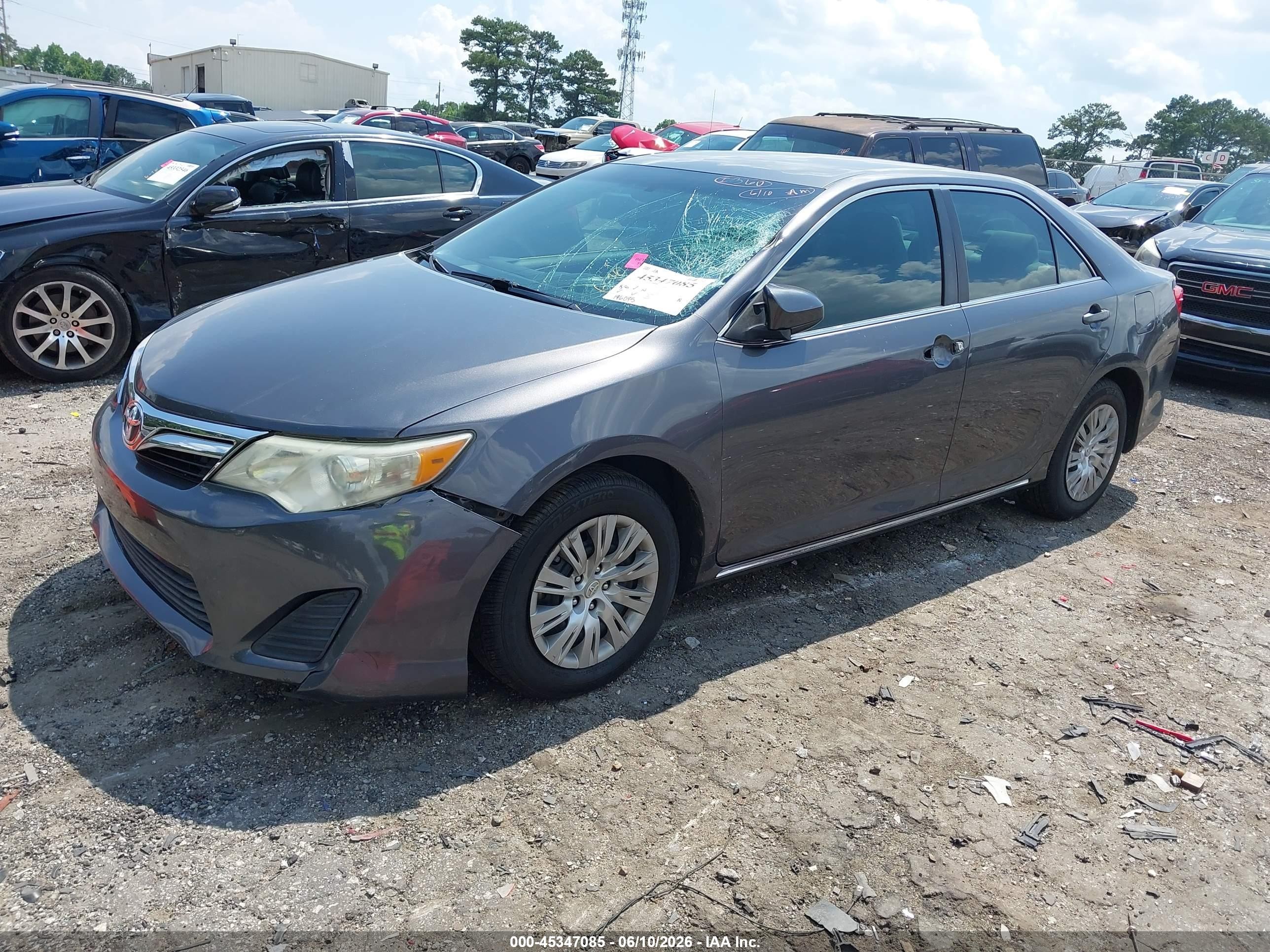 2013 Toyota Camry Le Gray vin: 4T1BF1FK4DU659327