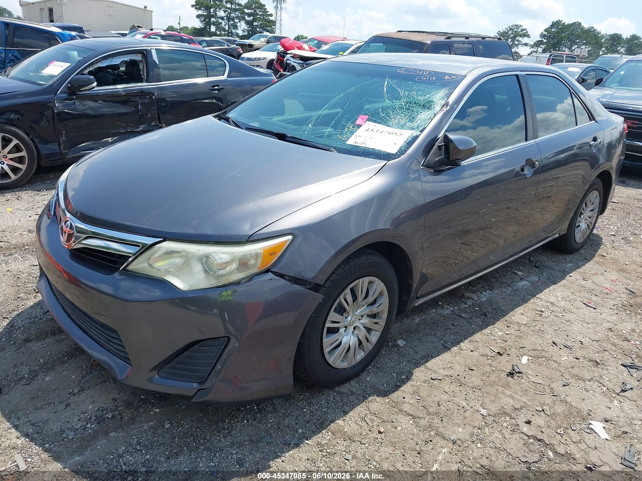 2013 Toyota Camry Le Gray vin: 4T1BF1FK4DU659327
