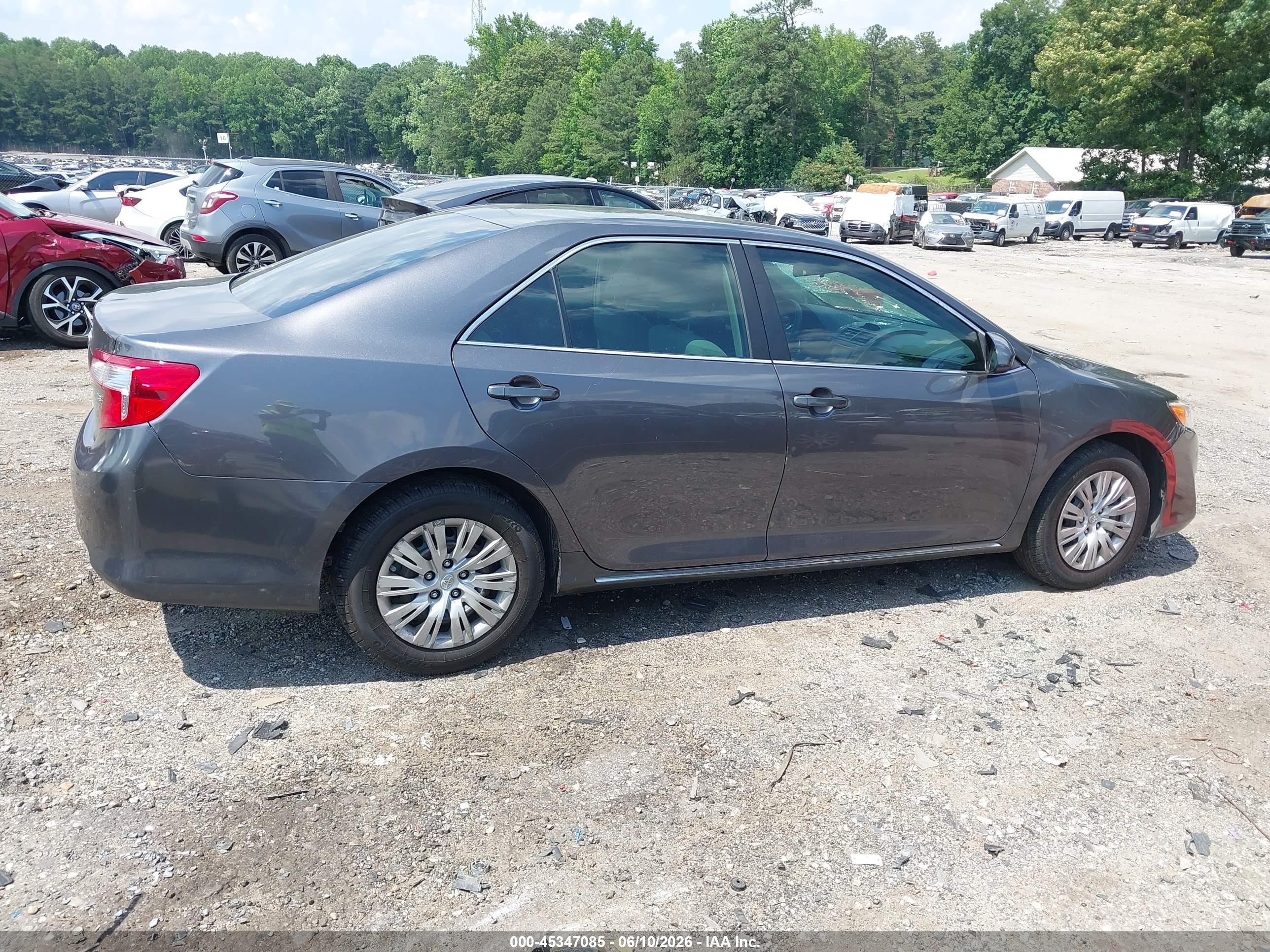 2013 Toyota Camry Le Gray vin: 4T1BF1FK4DU659327