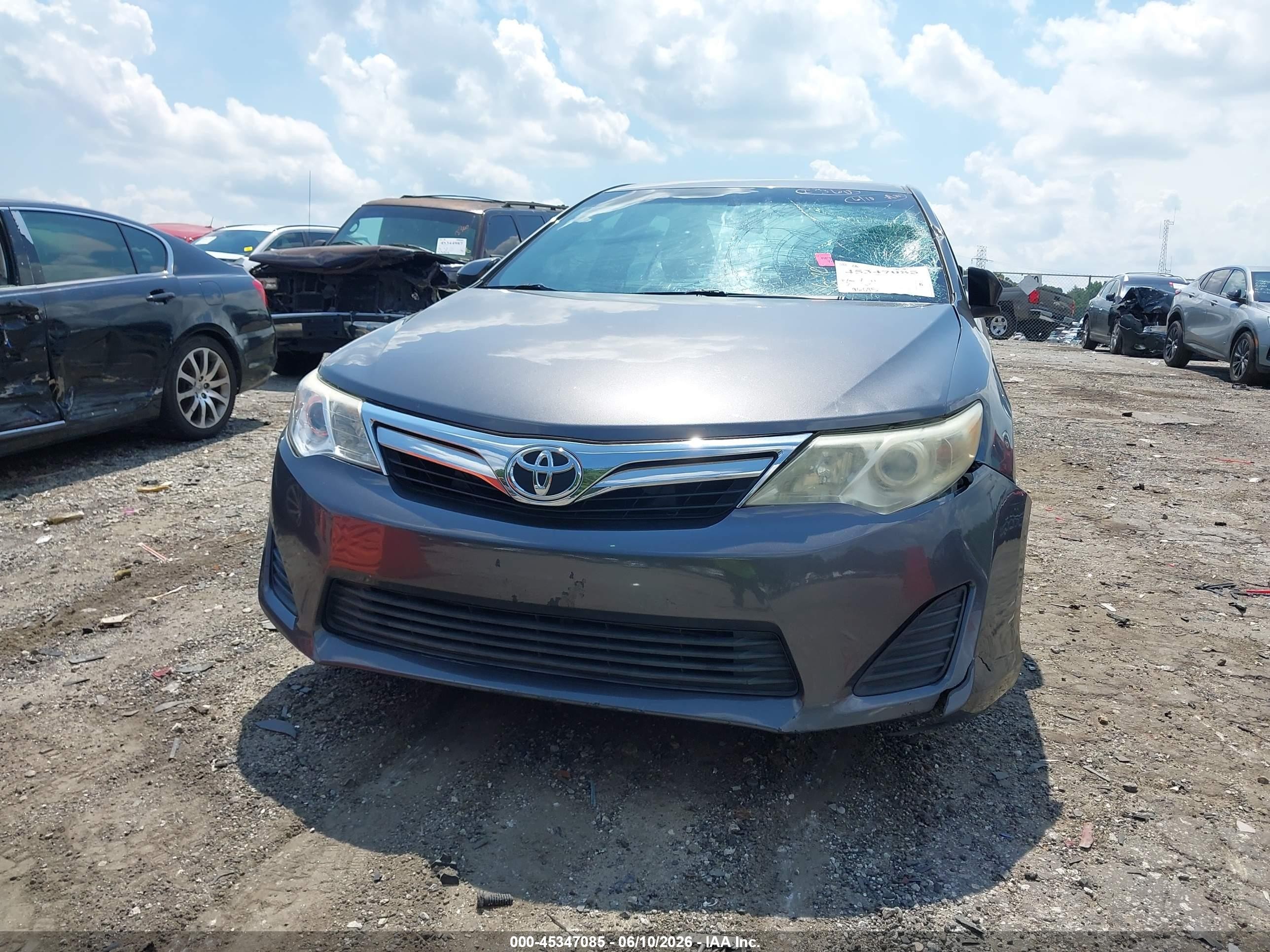 2013 Toyota Camry Le Gray vin: 4T1BF1FK4DU659327