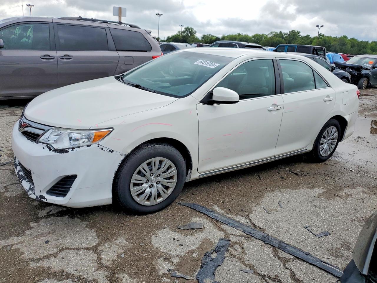 2013 Toyota Camry Le White vin: 4T1BF1FK4DU664804