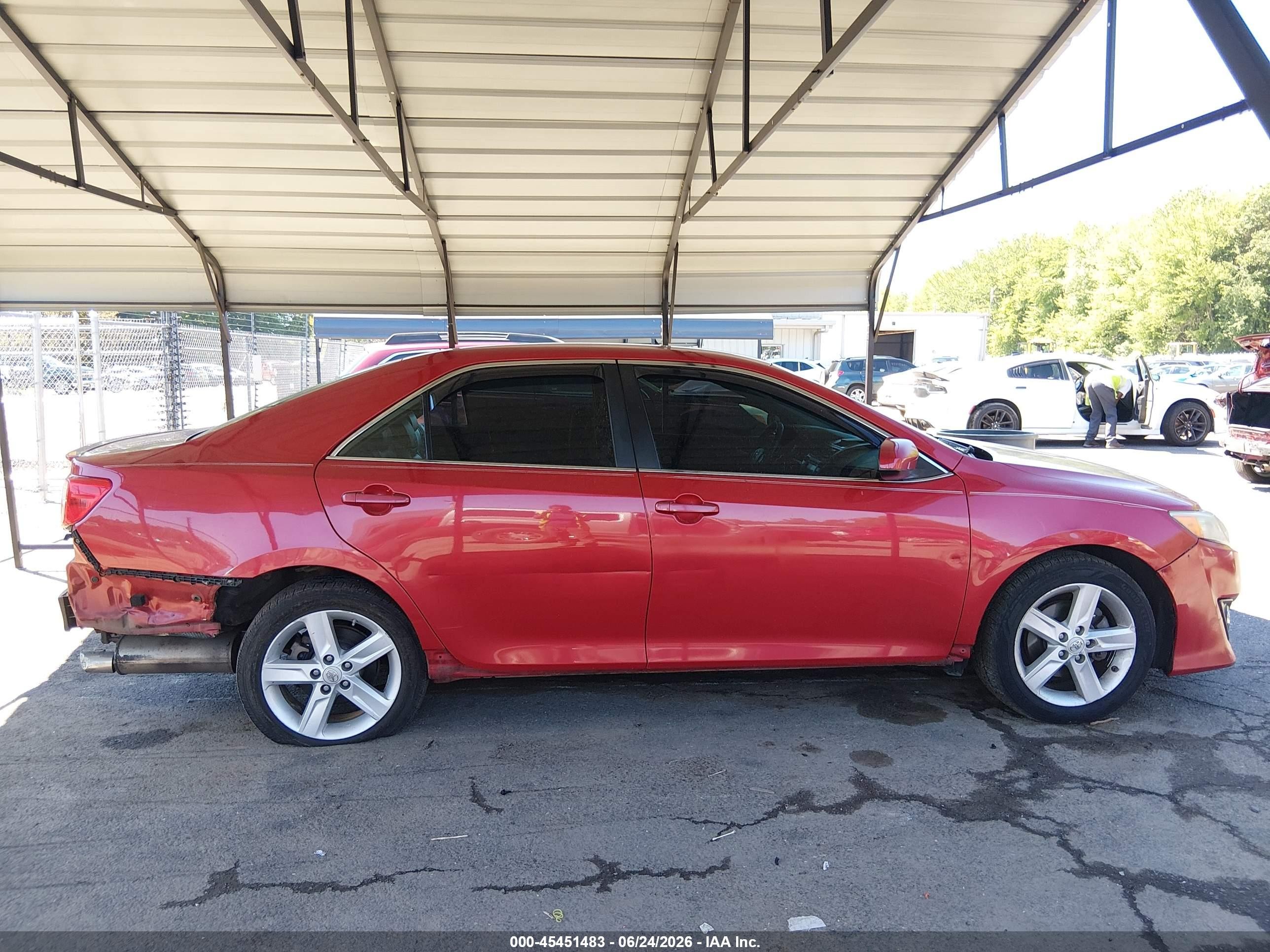 2013 Toyota Camry Se Red vin: 4T1BF1FK4DU665113