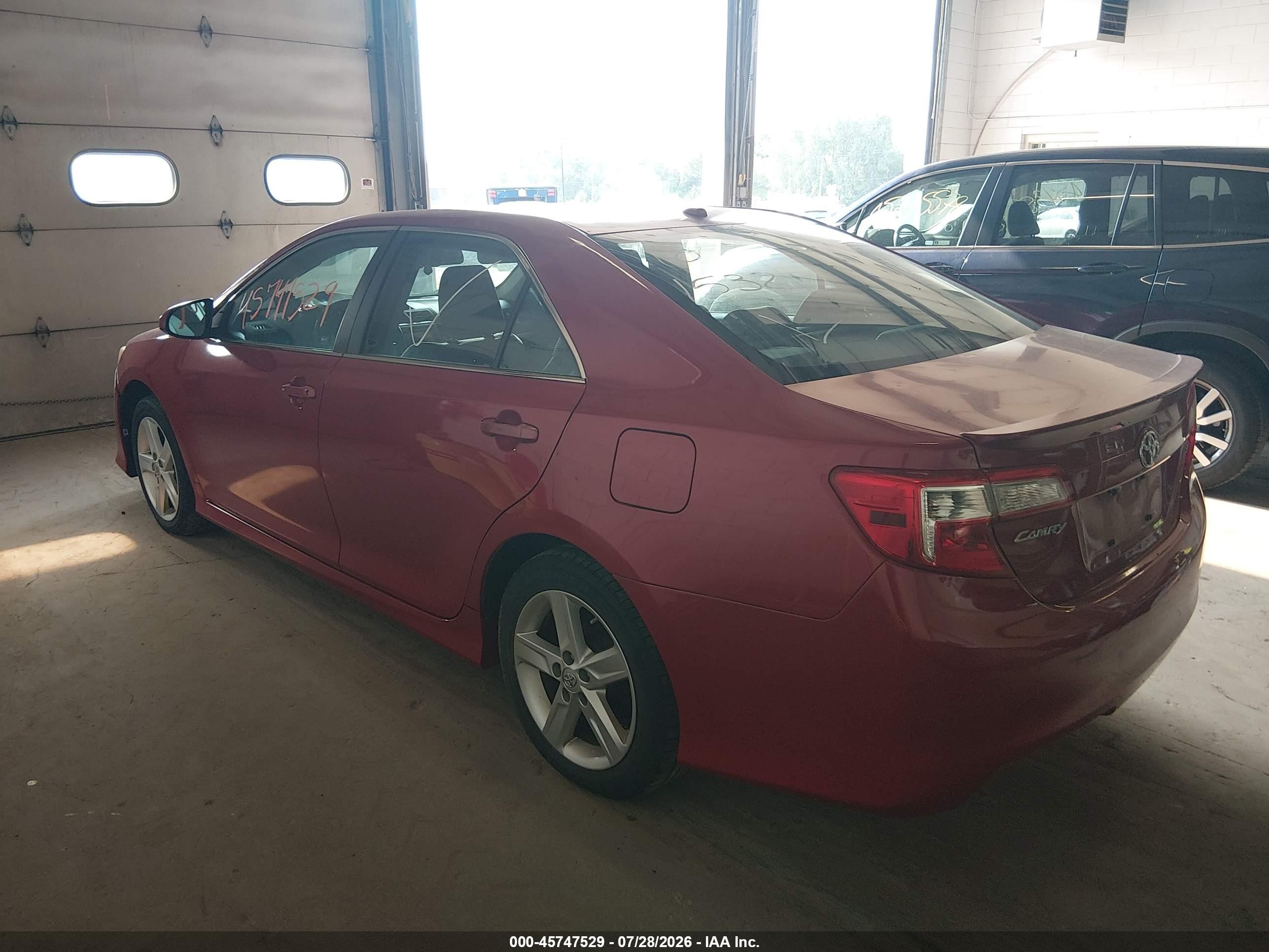 2013 Toyota Camry Se Red vin: 4T1BF1FK4DU668027