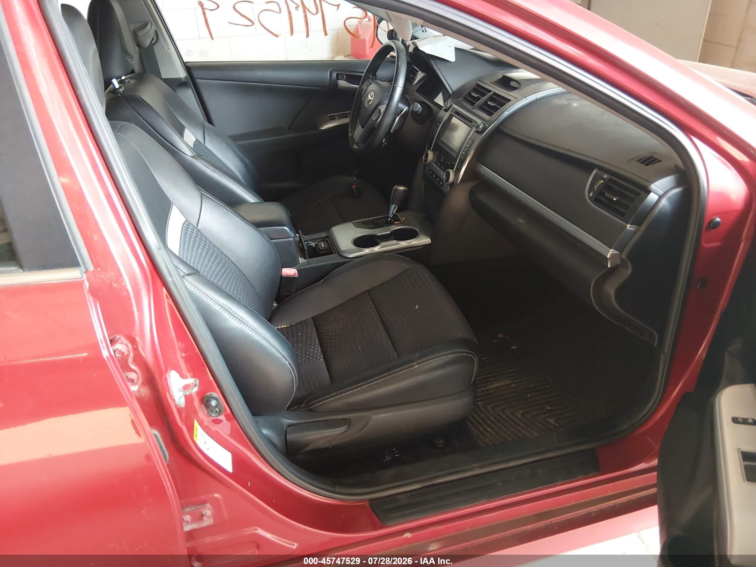 2013 Toyota Camry Se Red vin: 4T1BF1FK4DU668027