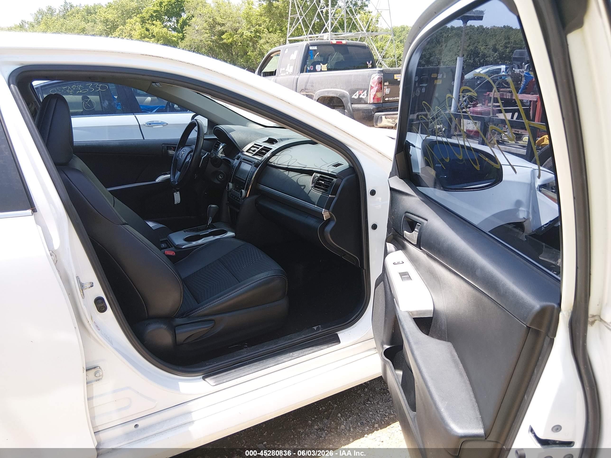 2013 Toyota Camry Se White vin: 4T1BF1FK4DU668917