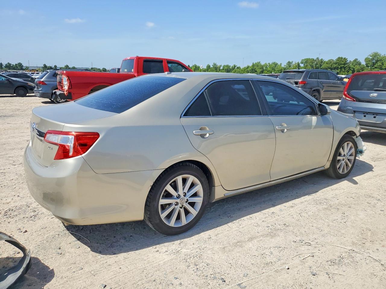 2013 Toyota Camry Xle Желто-коричневый vin: 4T1BF1FK4DU669761