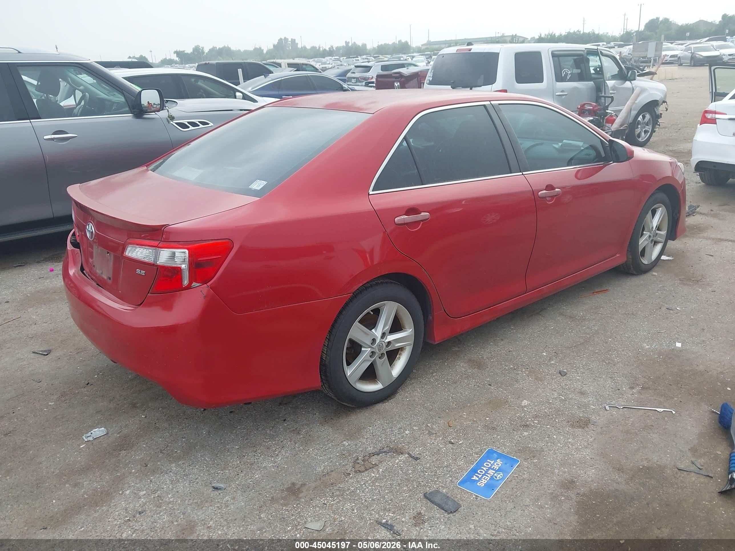 2013 Toyota Camry Se Red vin: 4T1BF1FK4DU681828