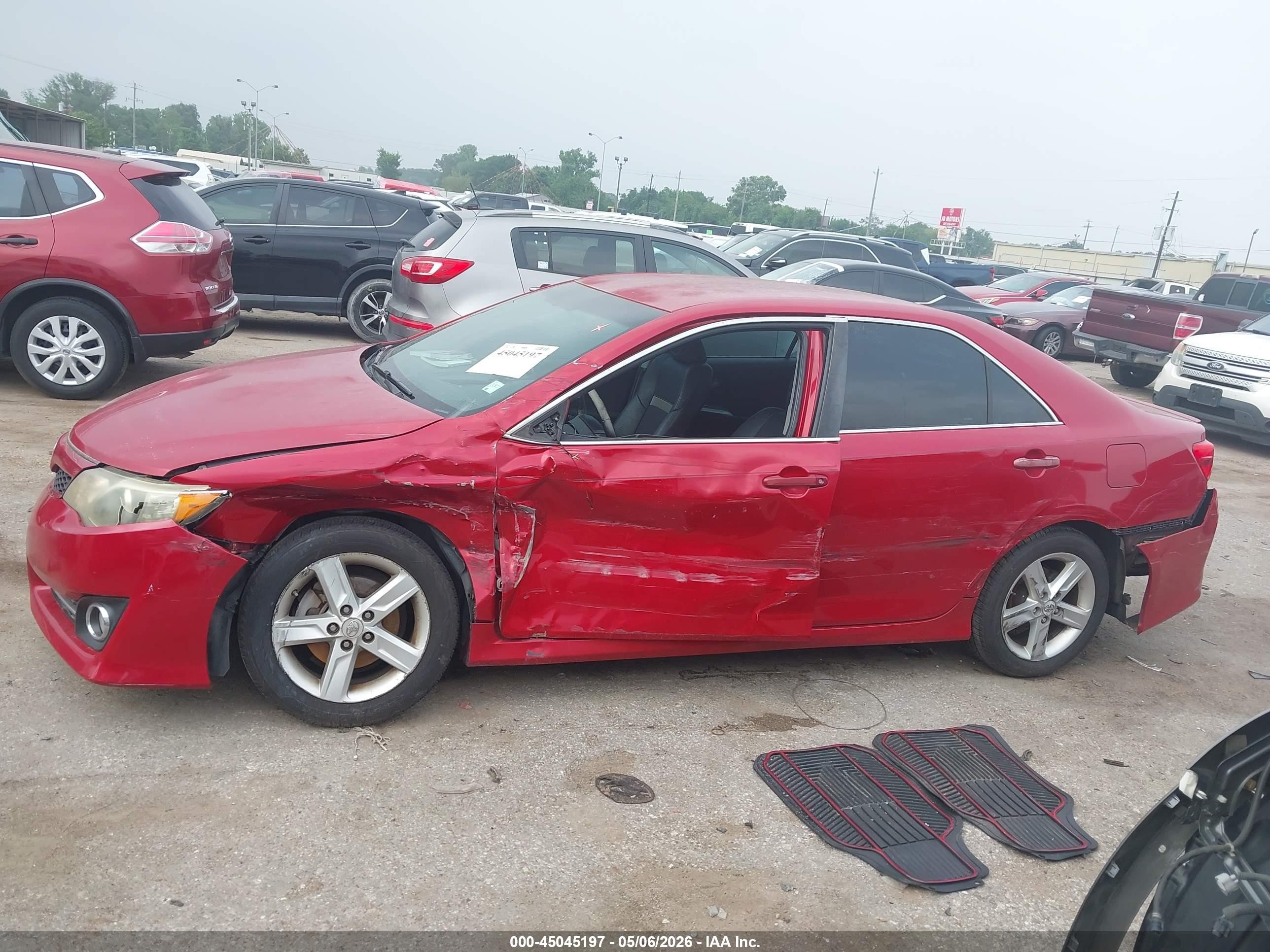 2013 Toyota Camry Se Red vin: 4T1BF1FK4DU681828