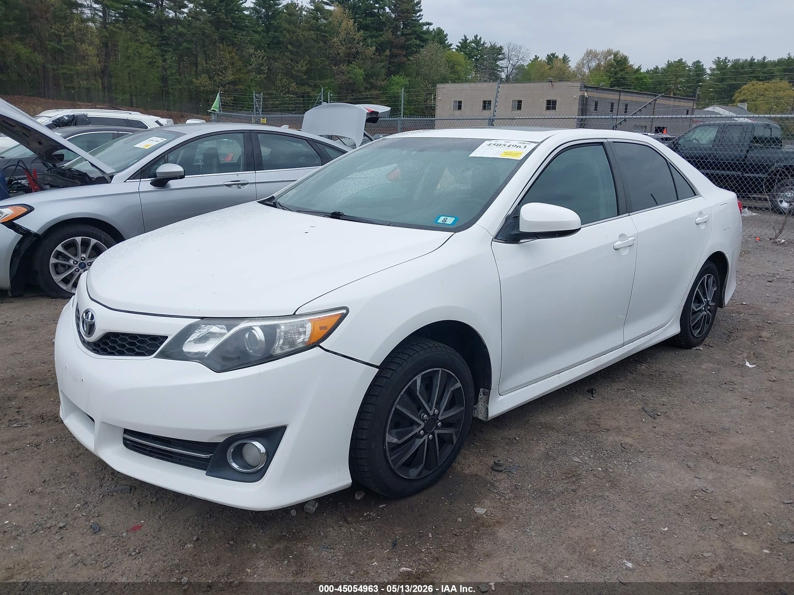 2013 Toyota Camry Se White vin: 4T1BF1FK4DU690156