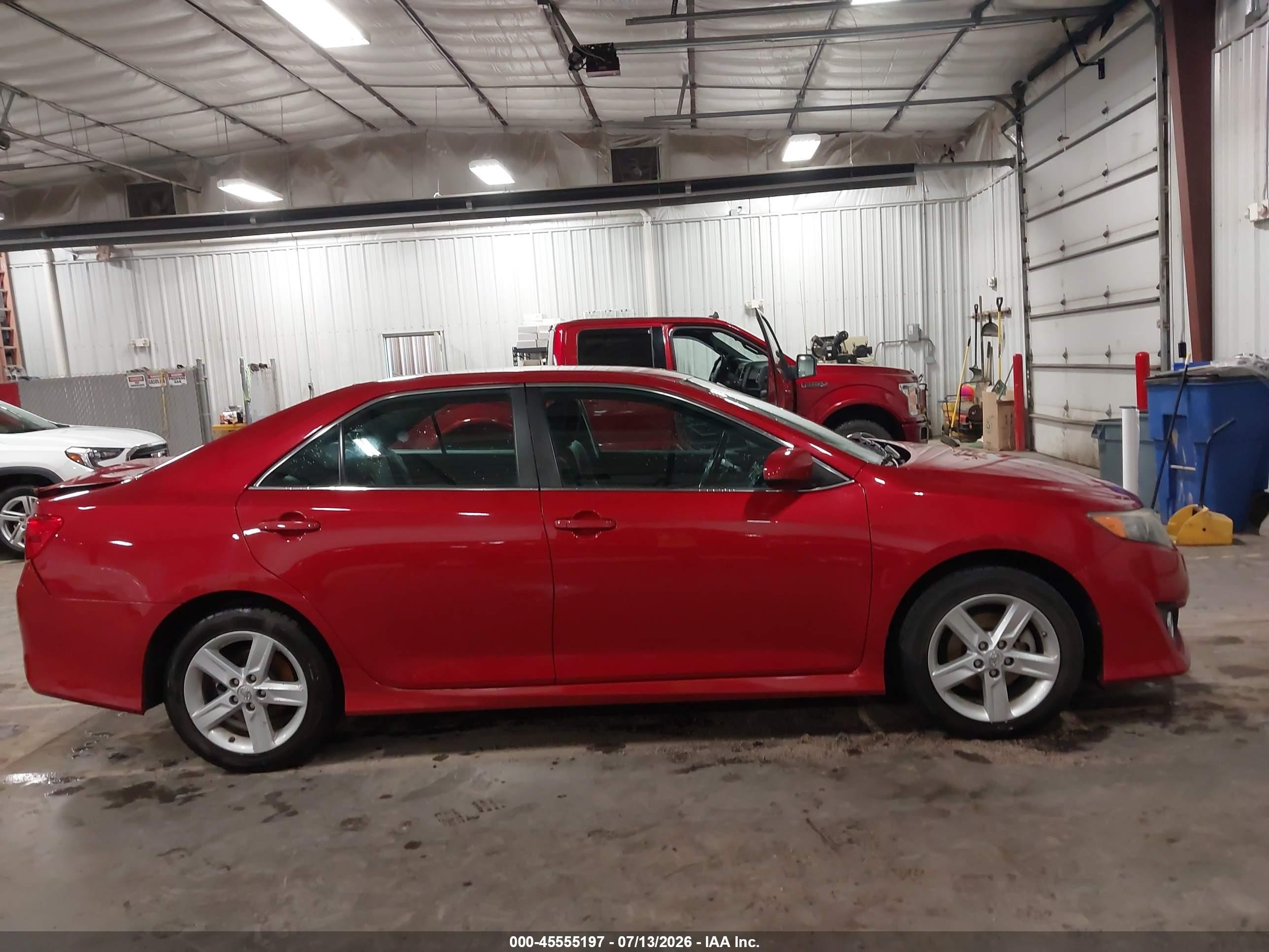 2013 Toyota Camry Se Red vin: 4T1BF1FK4DU704850