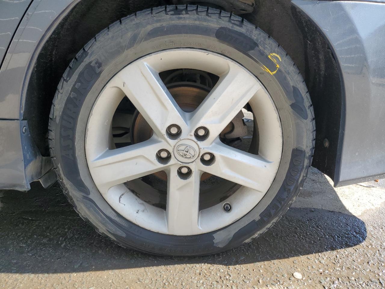 2014 Toyota Camry Se Gray vin: 4T1BF1FK4EU318804 Damage: Left Rear Wheel, Curb Rash, > 12 Inches