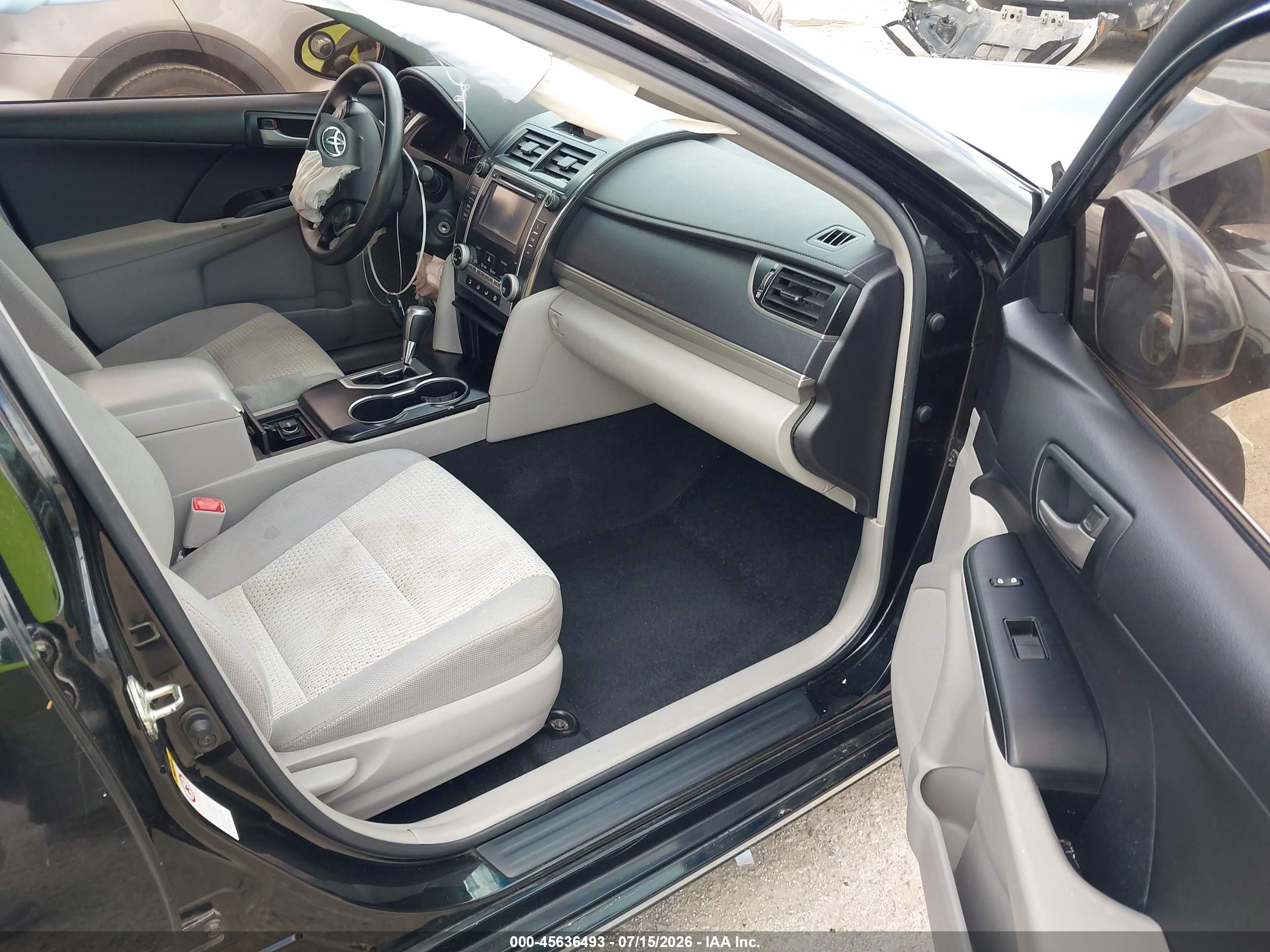 2014 Toyota Camry Le Black vin: 4T1BF1FK4EU352418