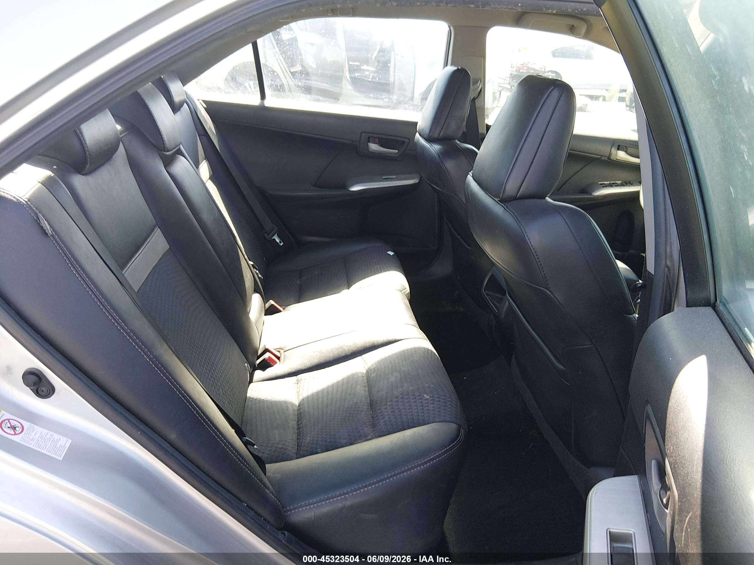 2014 Toyota Camry Se Silver vin: 4T1BF1FK4EU382180