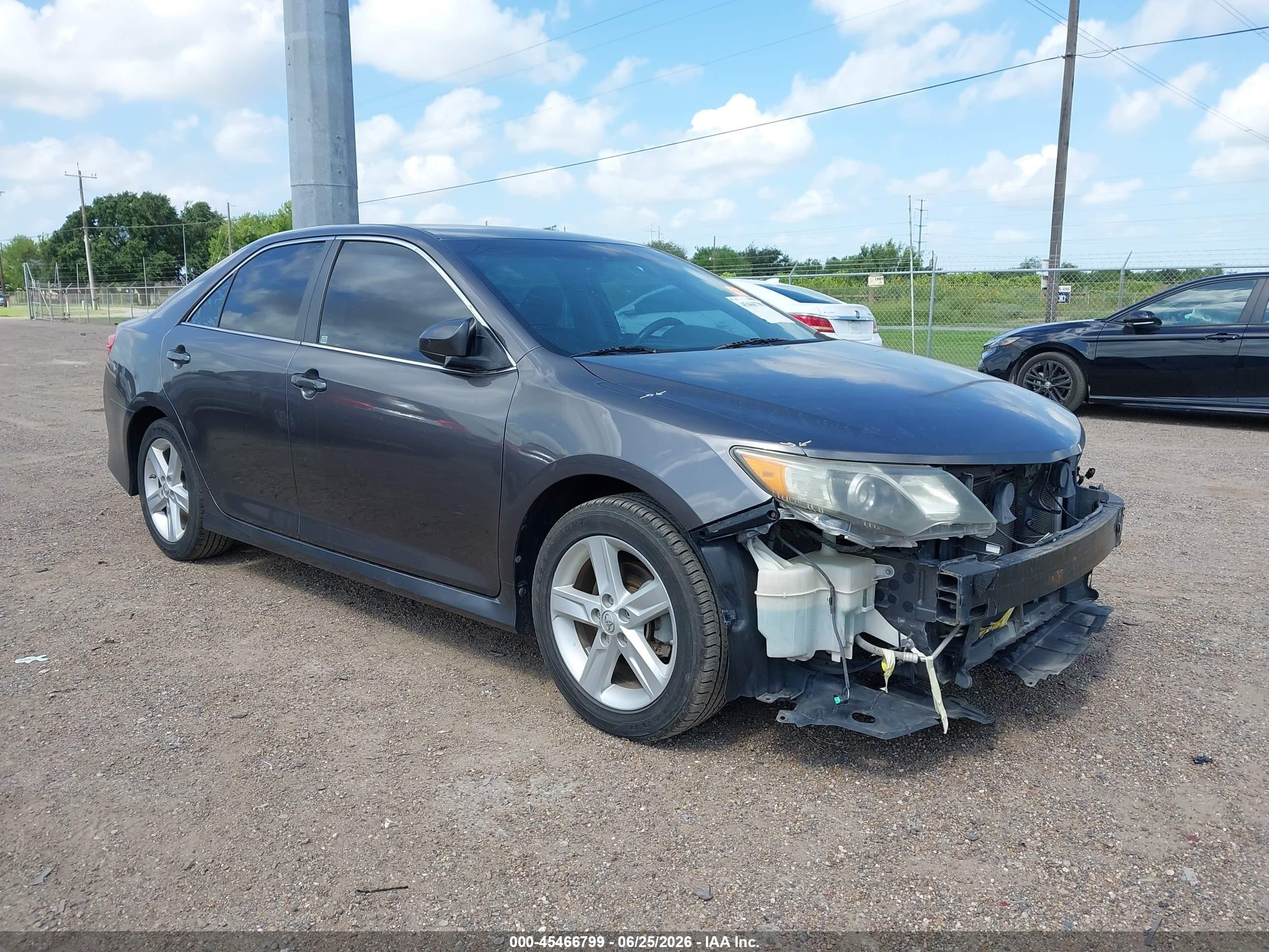 2014 Toyota Camry Se Gray vin: 4T1BF1FK4EU388240
