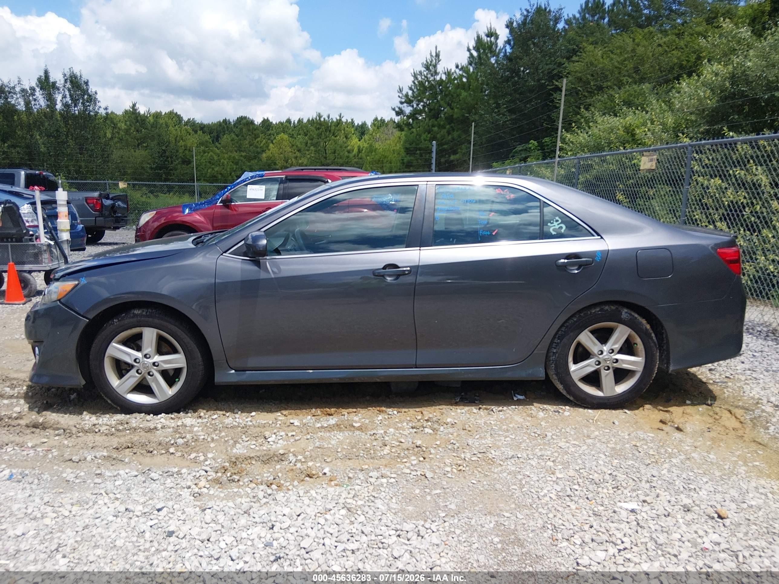 2014 Toyota Camry Se Gray vin: 4T1BF1FK4EU388576