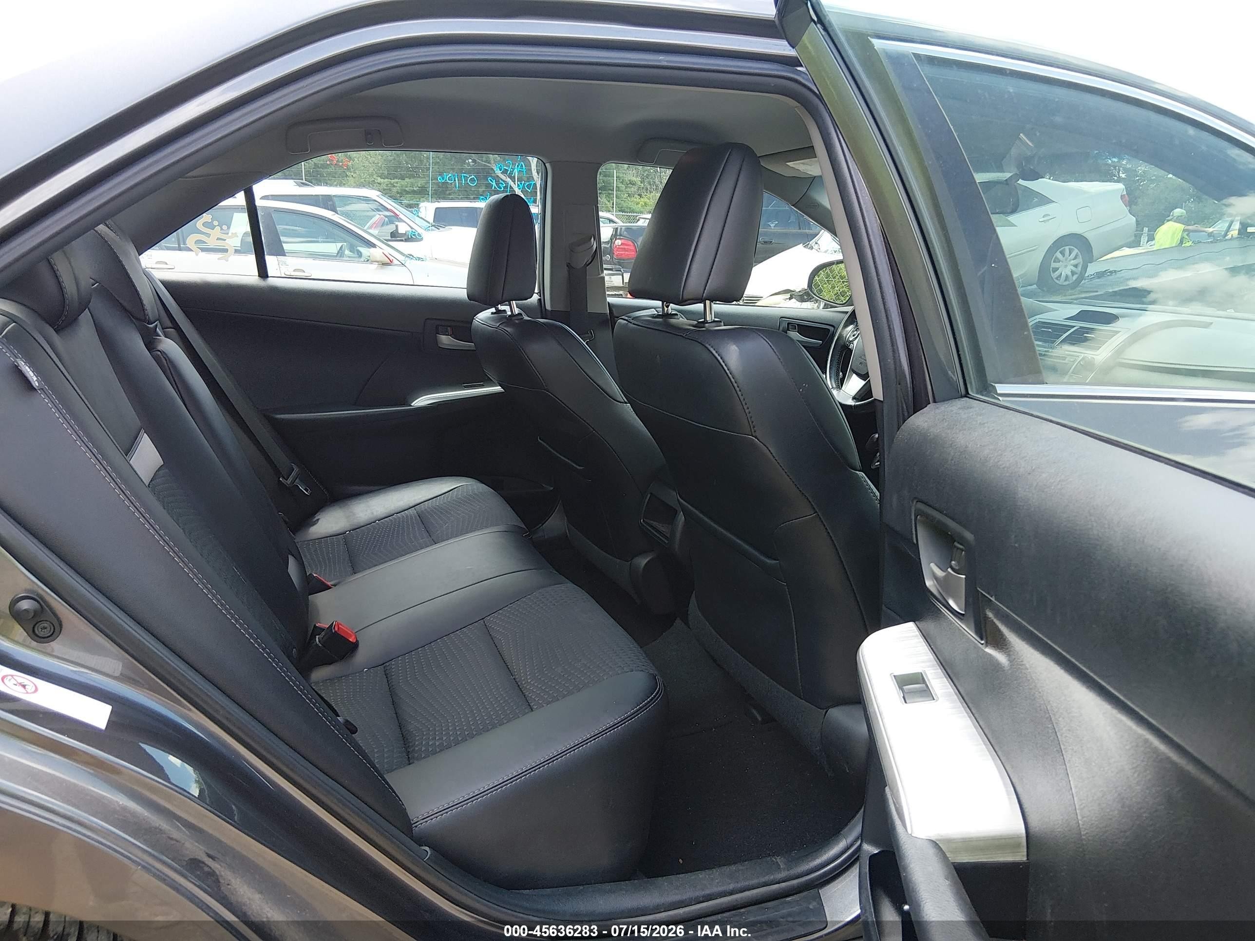 2014 Toyota Camry Se Gray vin: 4T1BF1FK4EU388576