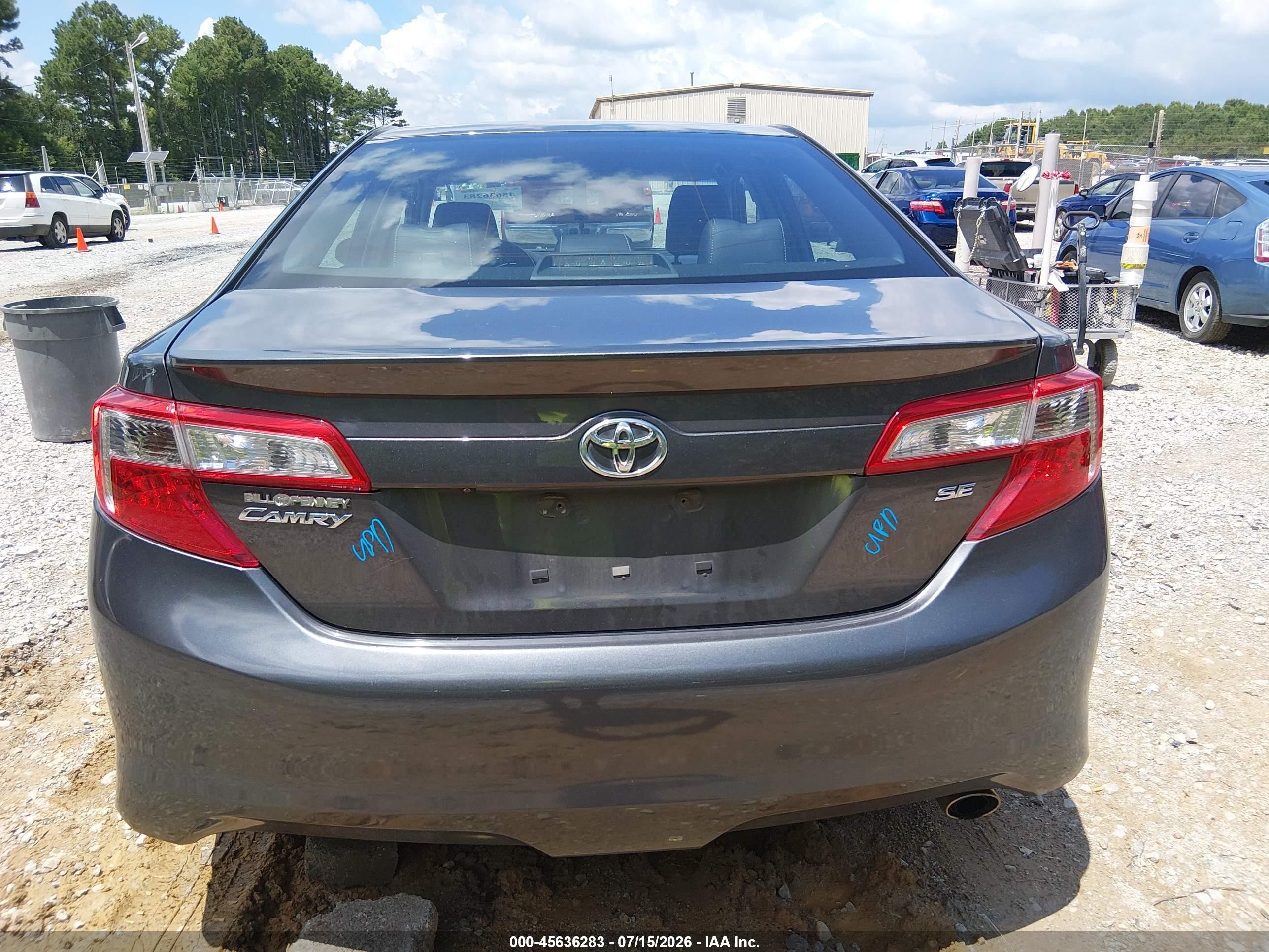 2014 Toyota Camry Se Gray vin: 4T1BF1FK4EU388576