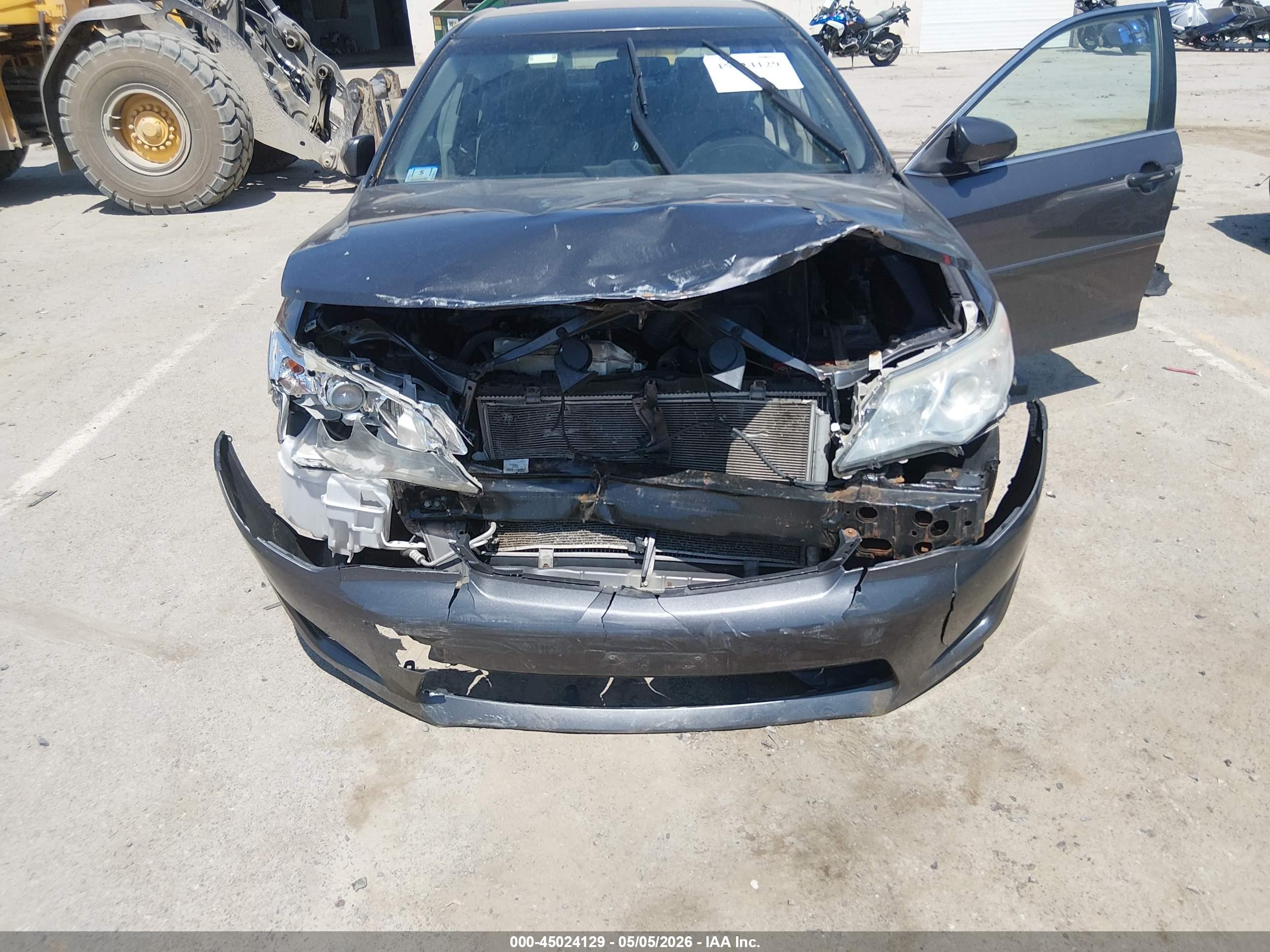 2014 Toyota Camry Le Gray vin: 4T1BF1FK4EU392191