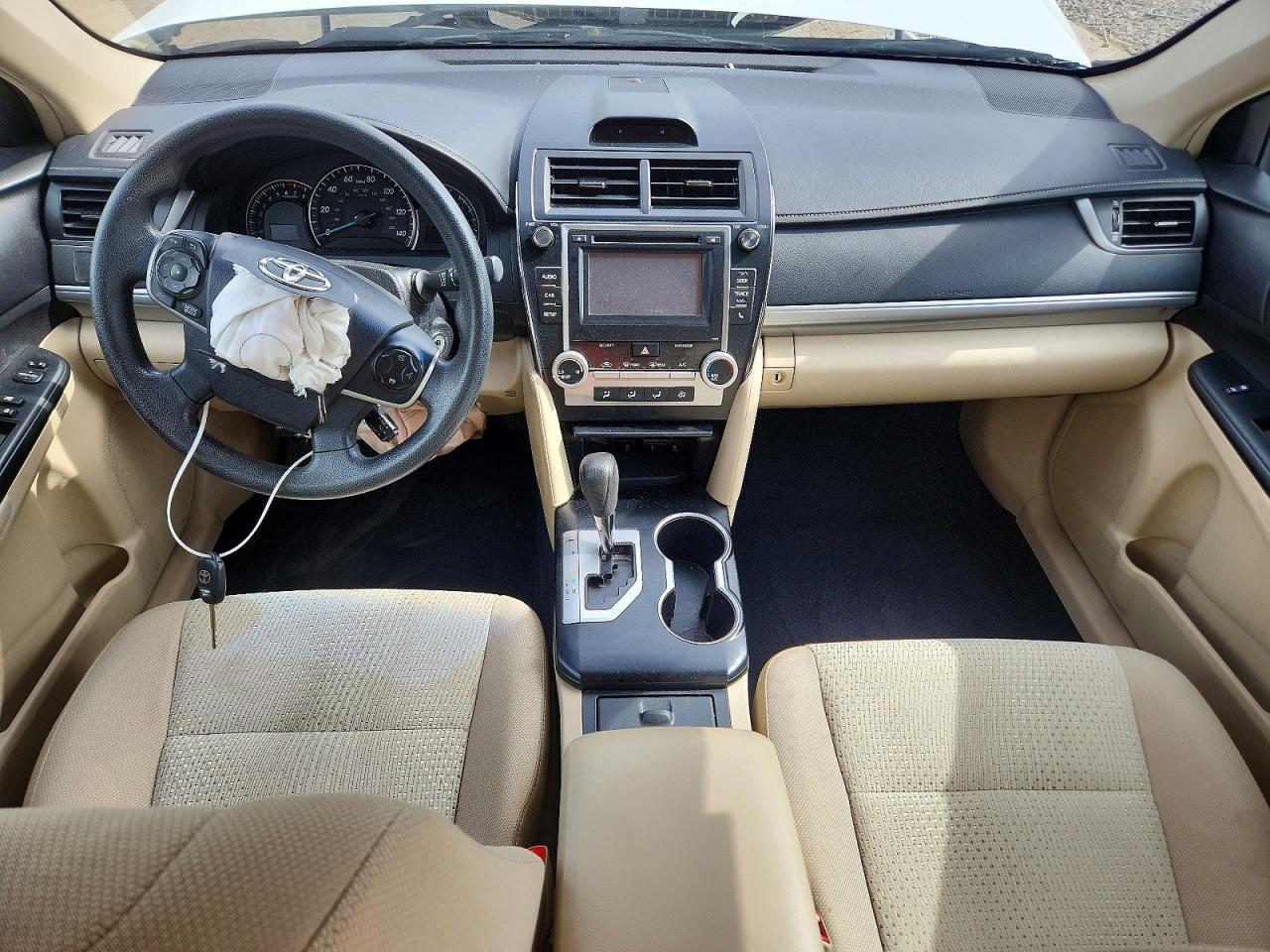 2014 Toyota Camry Le White vin: 4T1BF1FK4EU407661