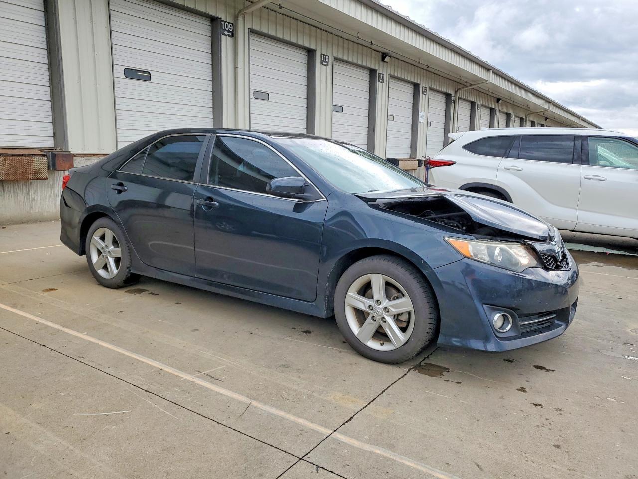 2014 Toyota Camry Se Charcoal vin: 4T1BF1FK4EU412455