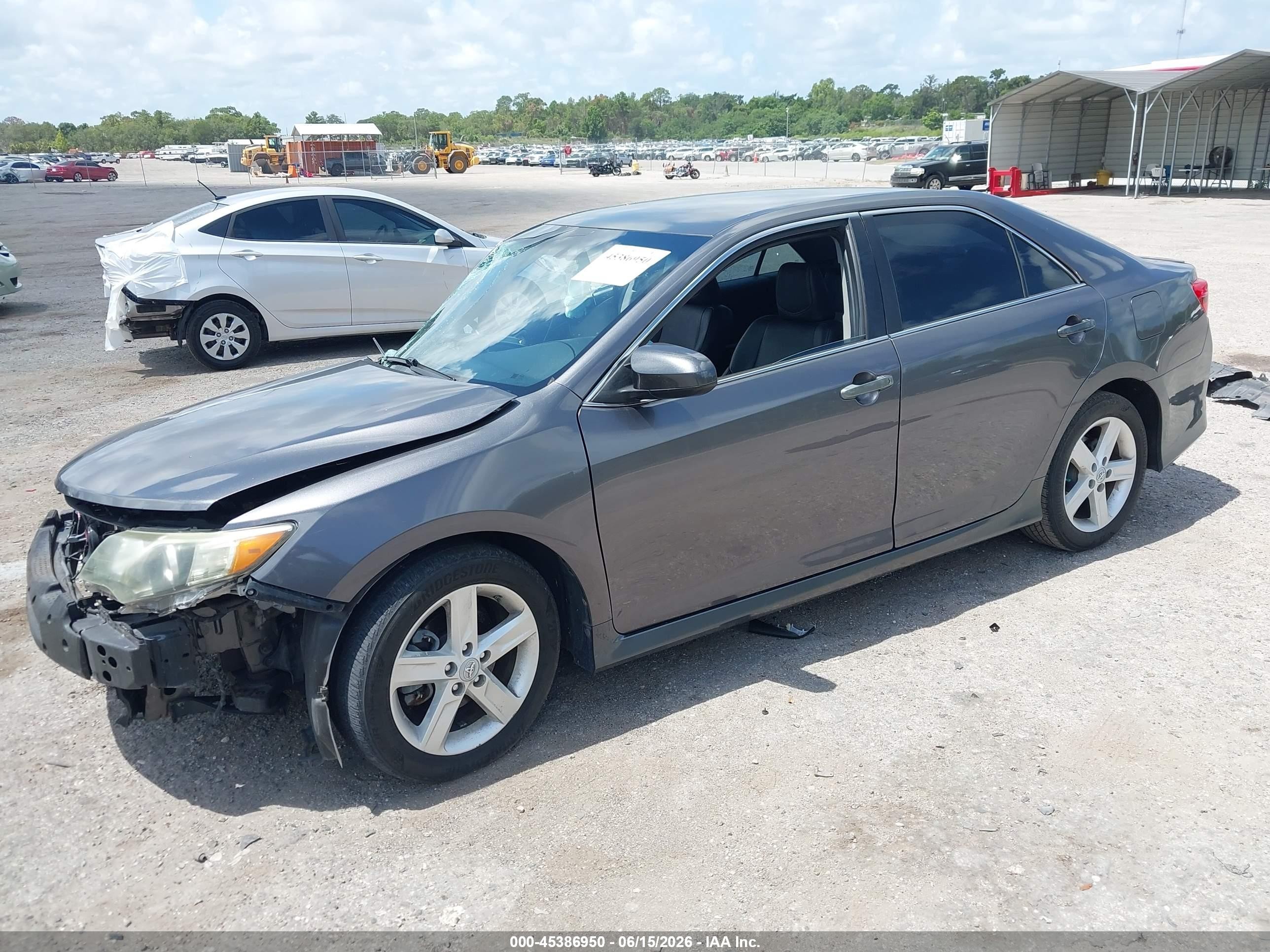 2014 Toyota Camry Se Gray vin: 4T1BF1FK4EU425206
