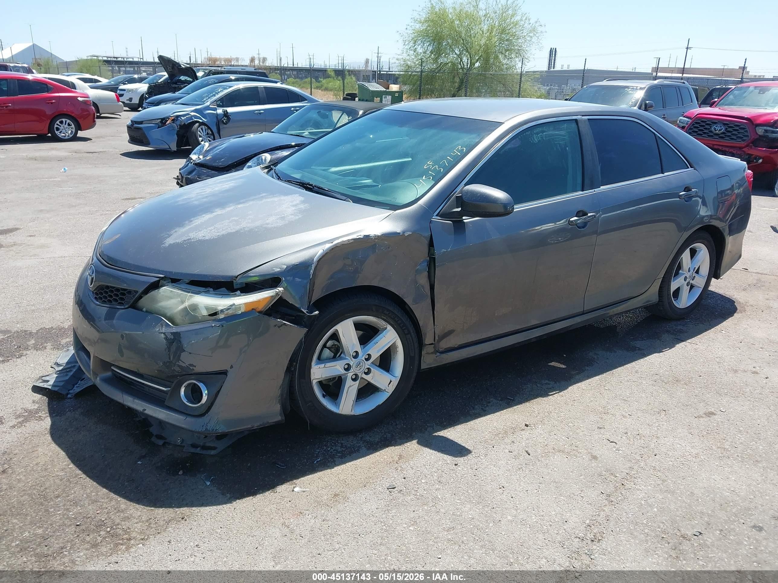 2014 Toyota Camry Se Gray vin: 4T1BF1FK4EU437016