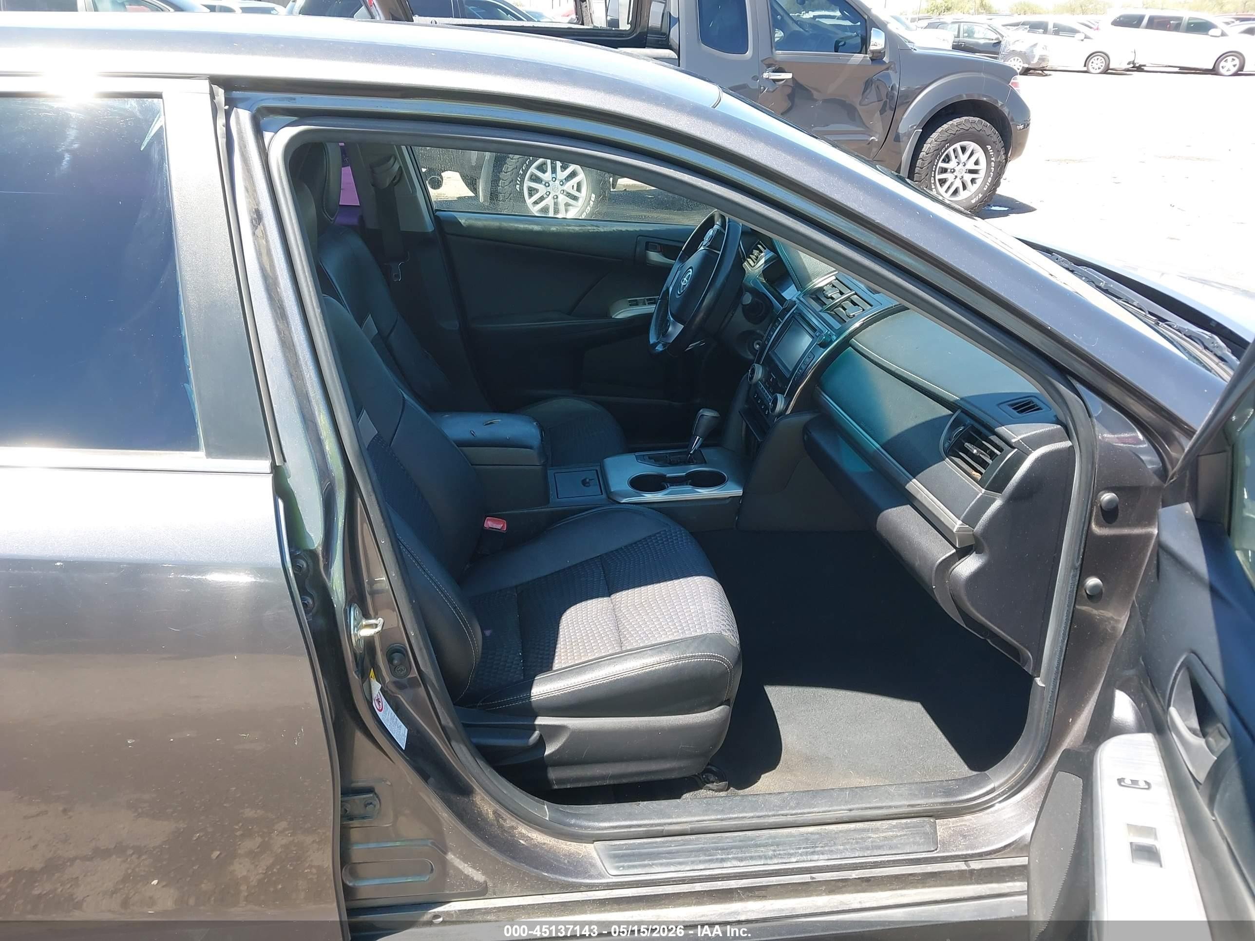 2014 Toyota Camry Se Gray vin: 4T1BF1FK4EU437016