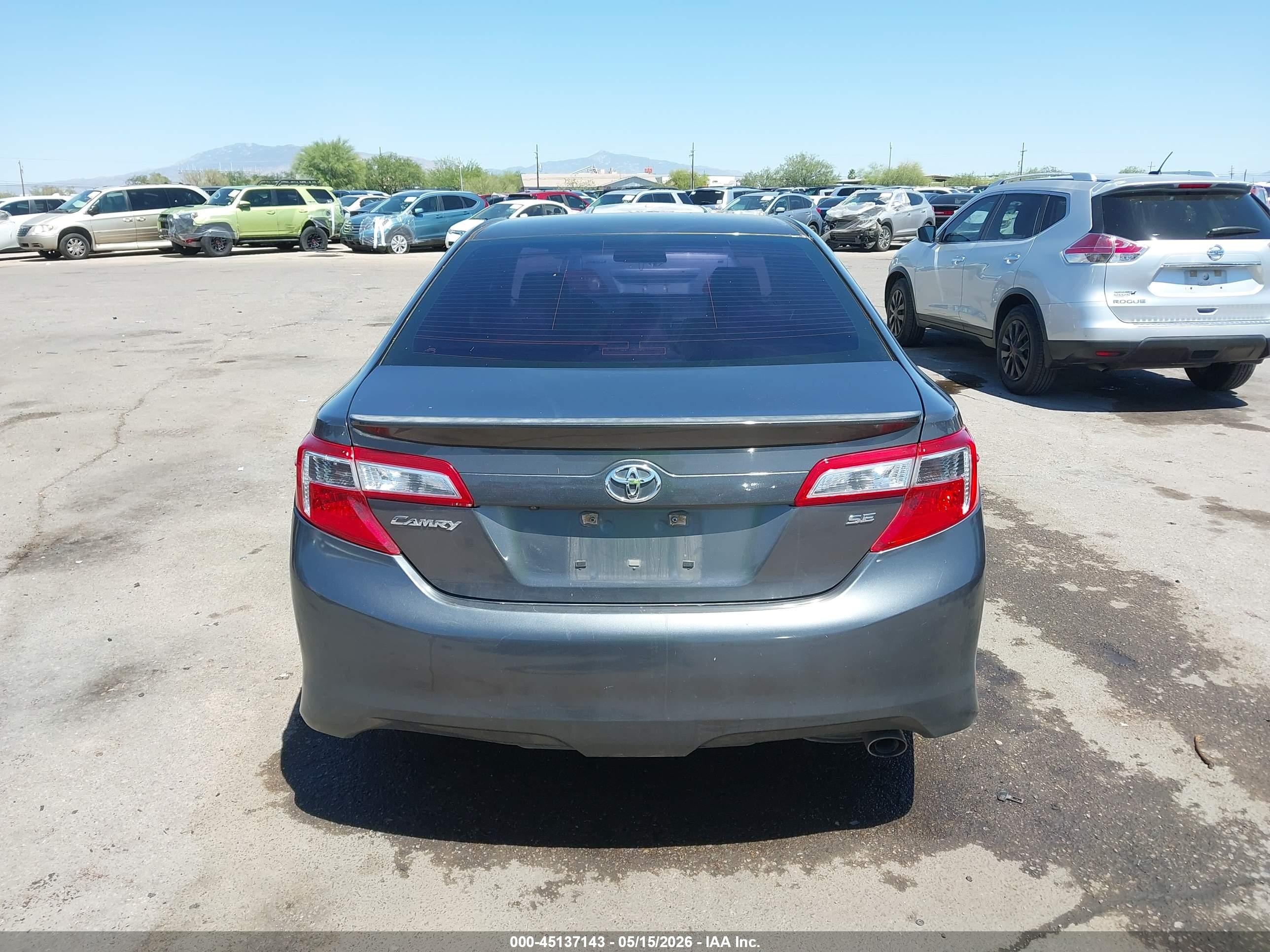 2014 Toyota Camry Se Gray vin: 4T1BF1FK4EU437016
