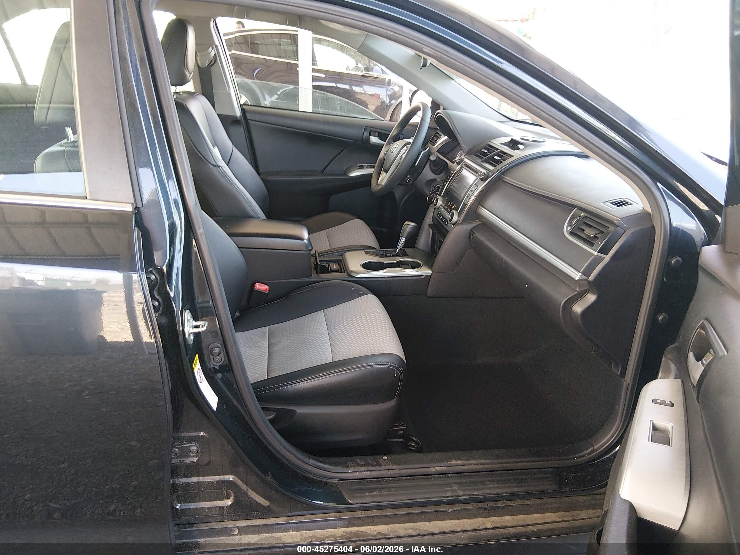 2014 Toyota Camry Se Blue vin: 4T1BF1FK4EU442457