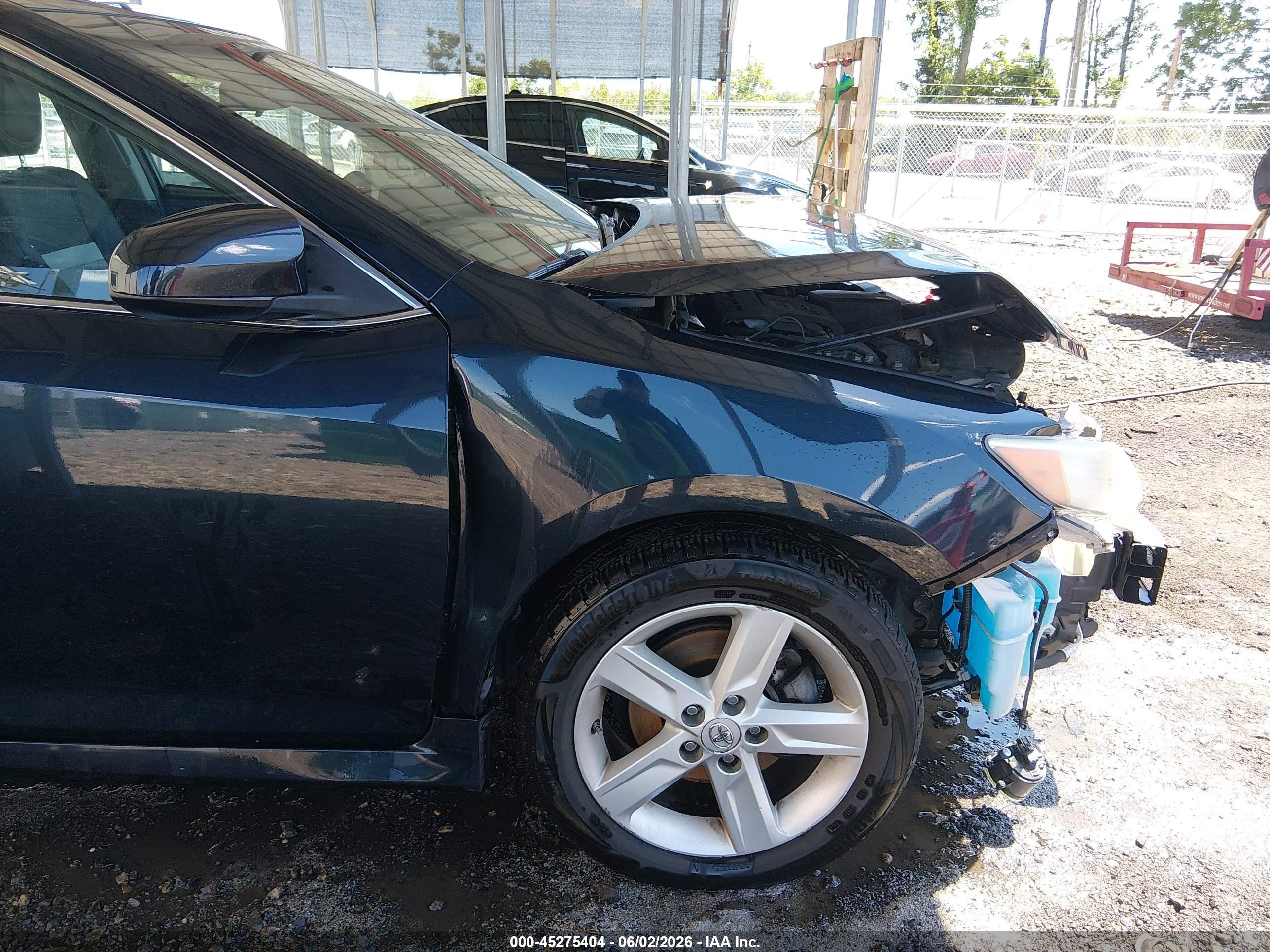 2014 Toyota Camry Se Blue vin: 4T1BF1FK4EU442457