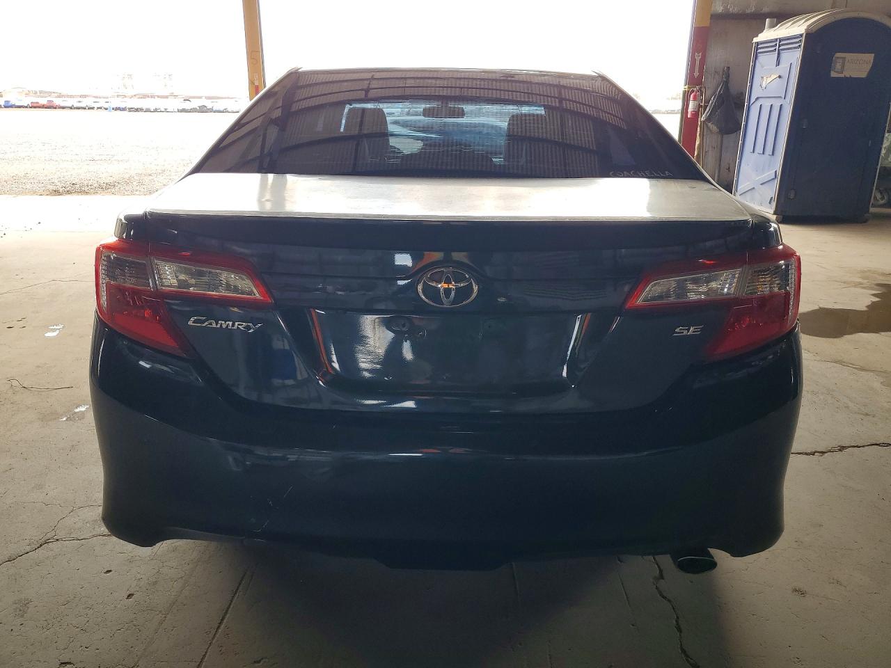 2014 Toyota Camry Se Blue vin: 4T1BF1FK4EU444788
