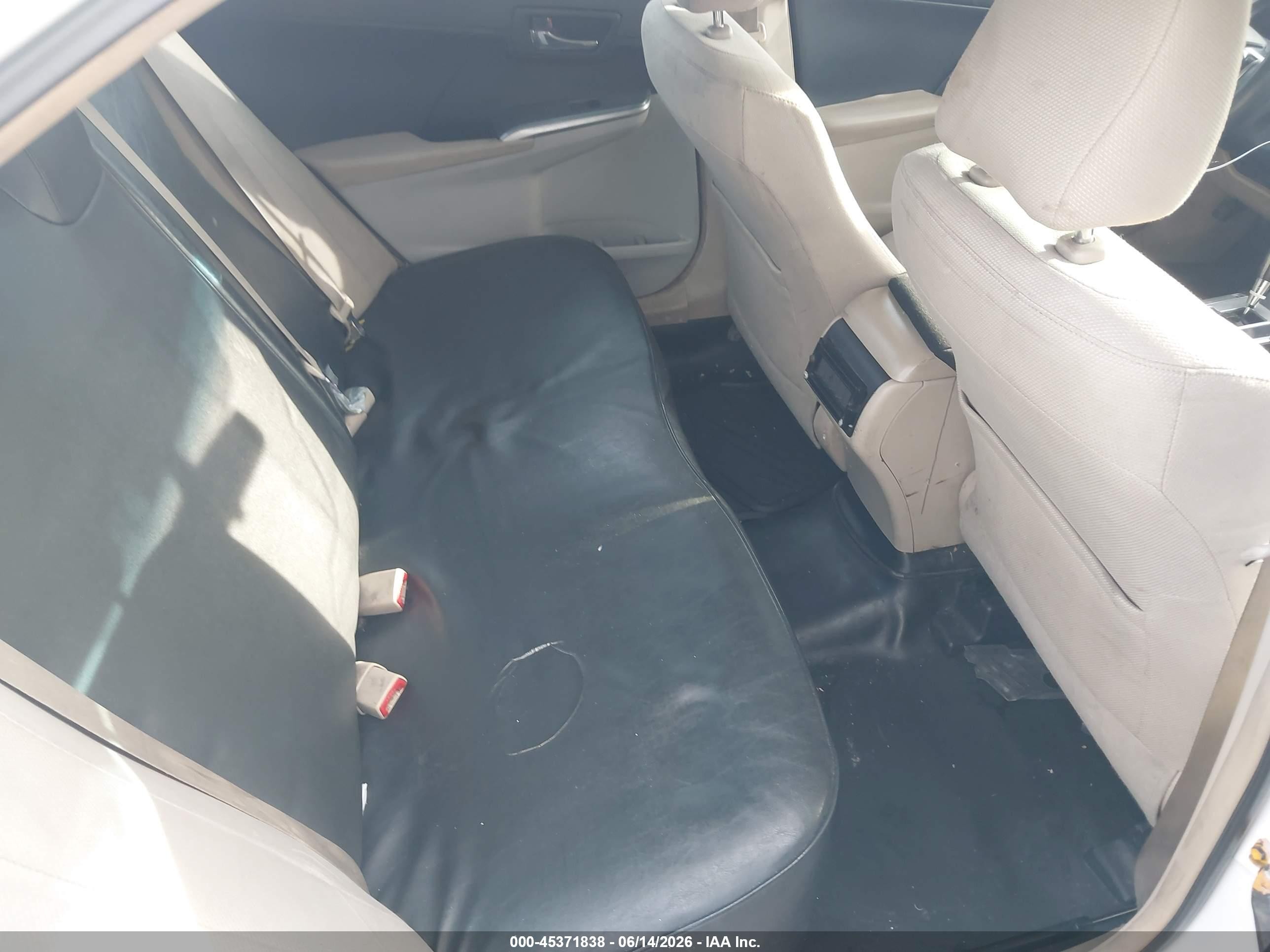 2014 Toyota Camry Le Белый vin: 4T1BF1FK4EU447691