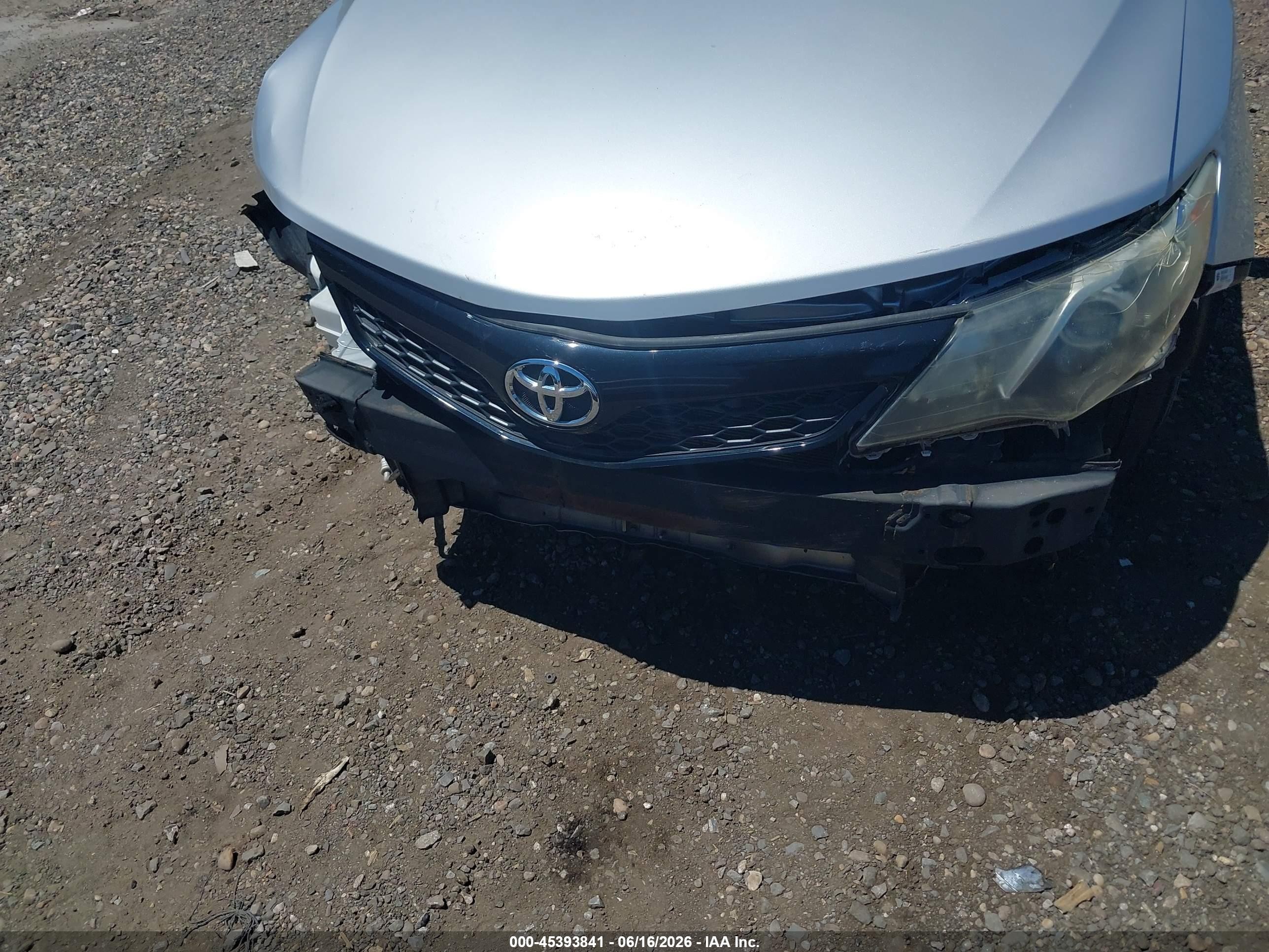 2014 Toyota Camry Se Gray vin: 4T1BF1FK4EU452356